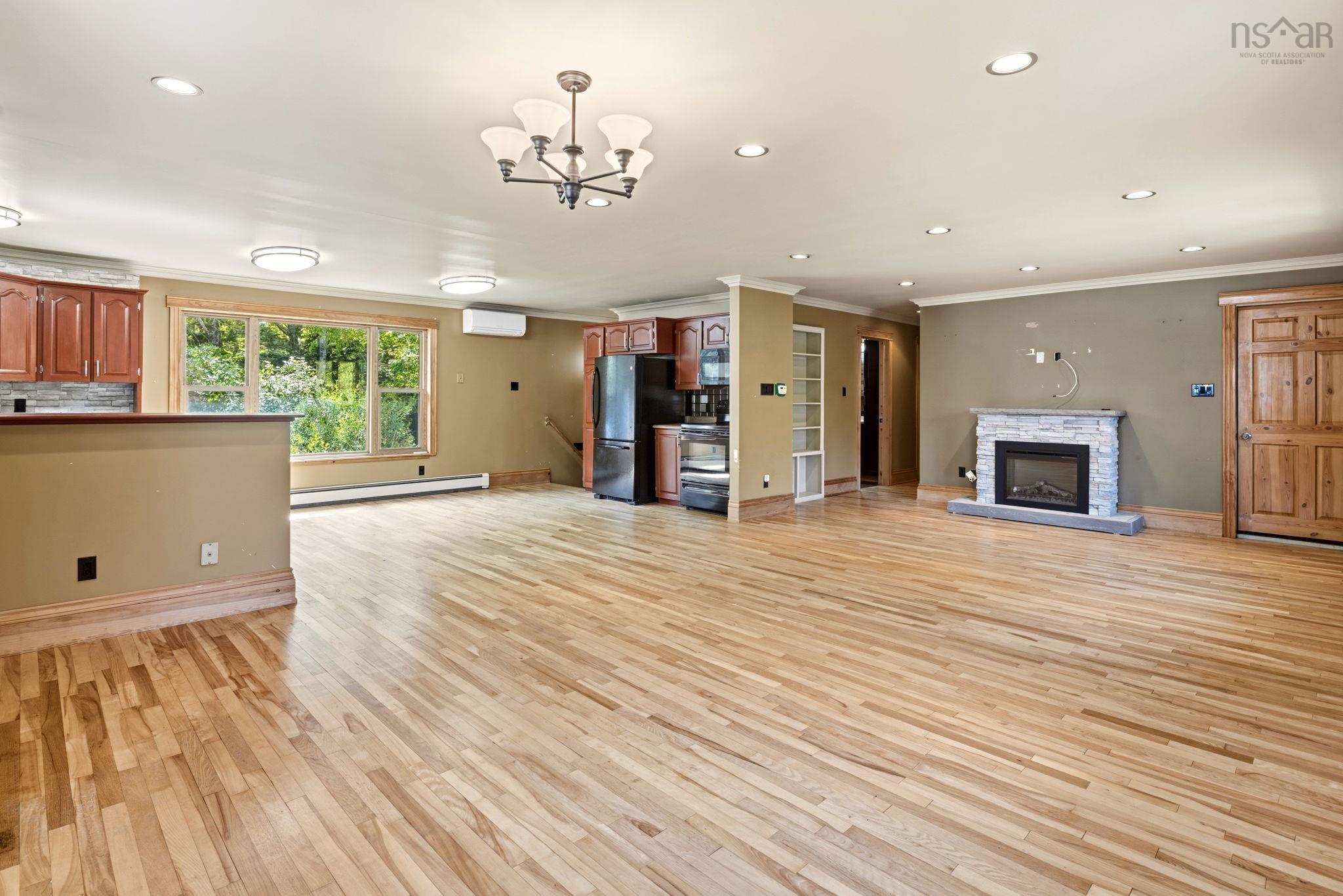 View image 8