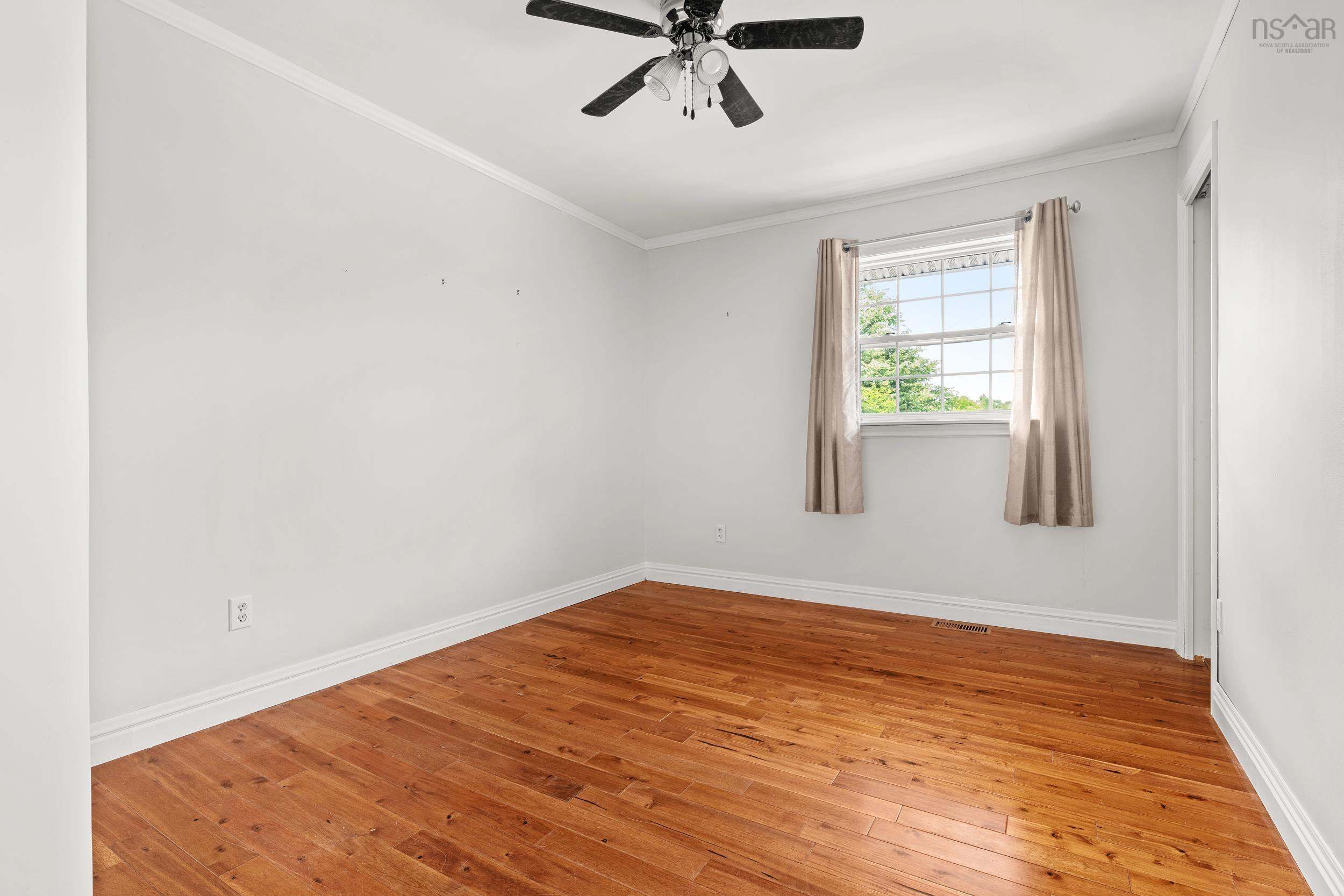 View image 18