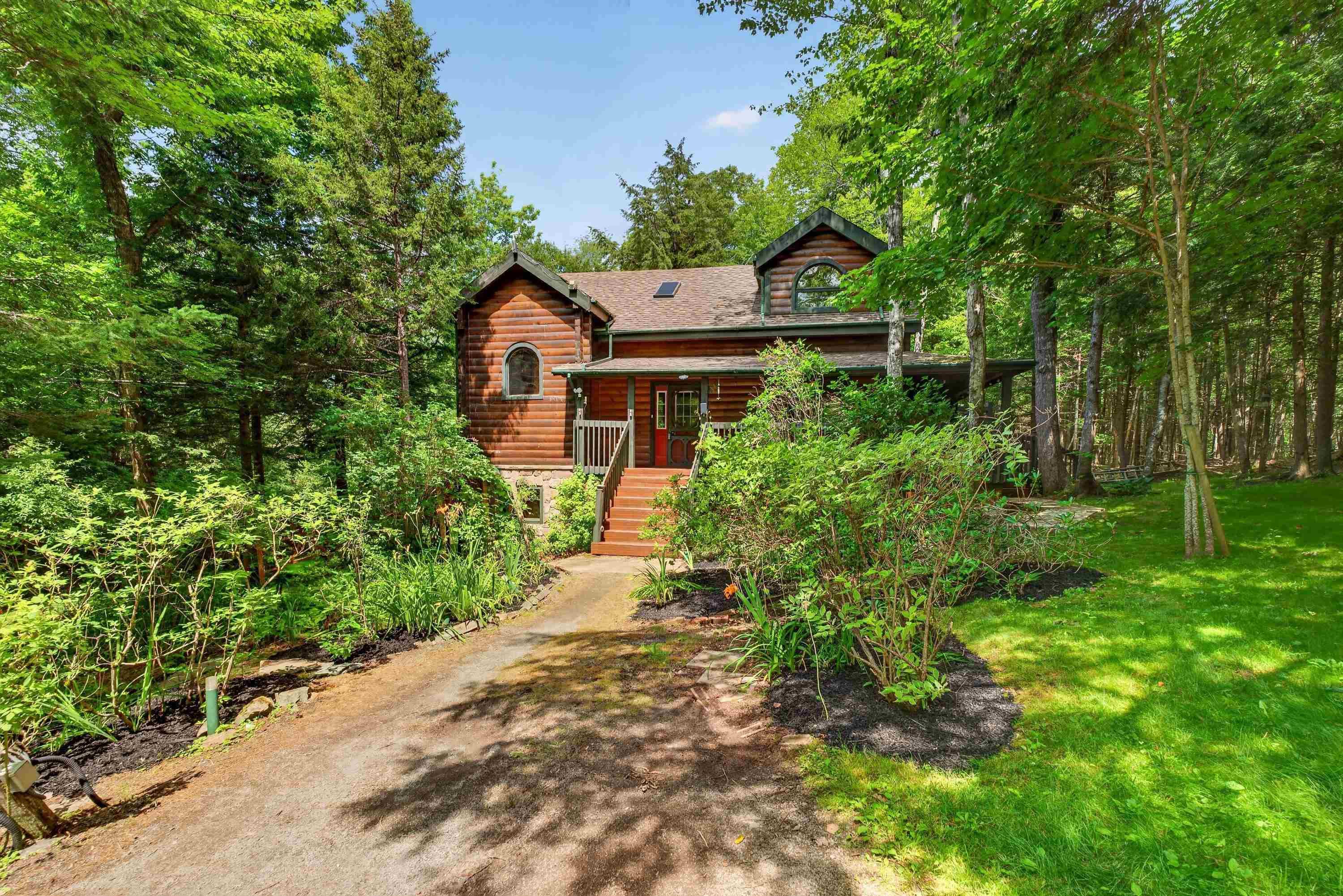 Thumbnail image for 49 Frenchmans Road MLS<sup>®</sup> 202619133