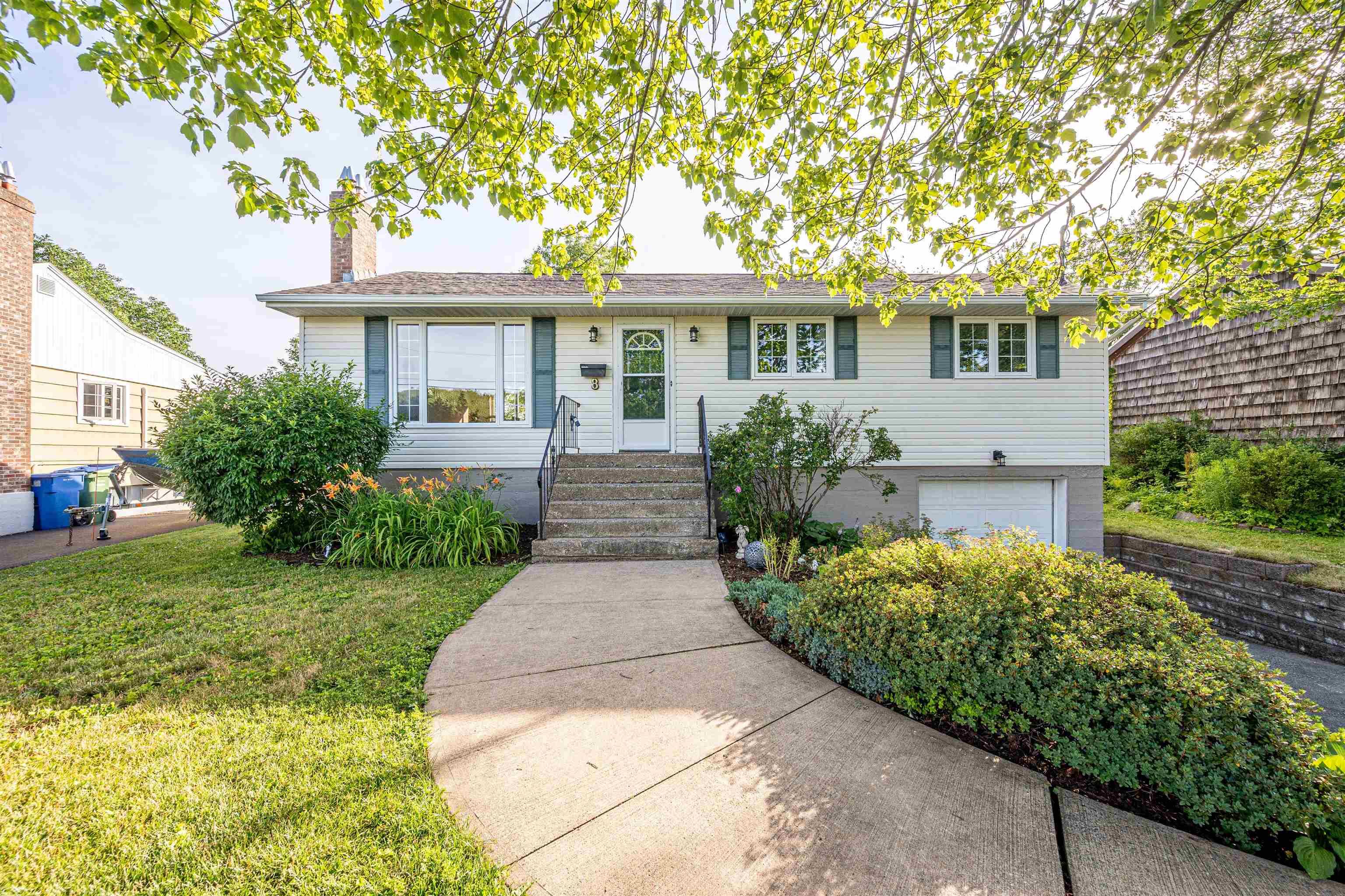 Thumbnail image for 8 Windward Avenue MLS<sup>®</sup> 202619158