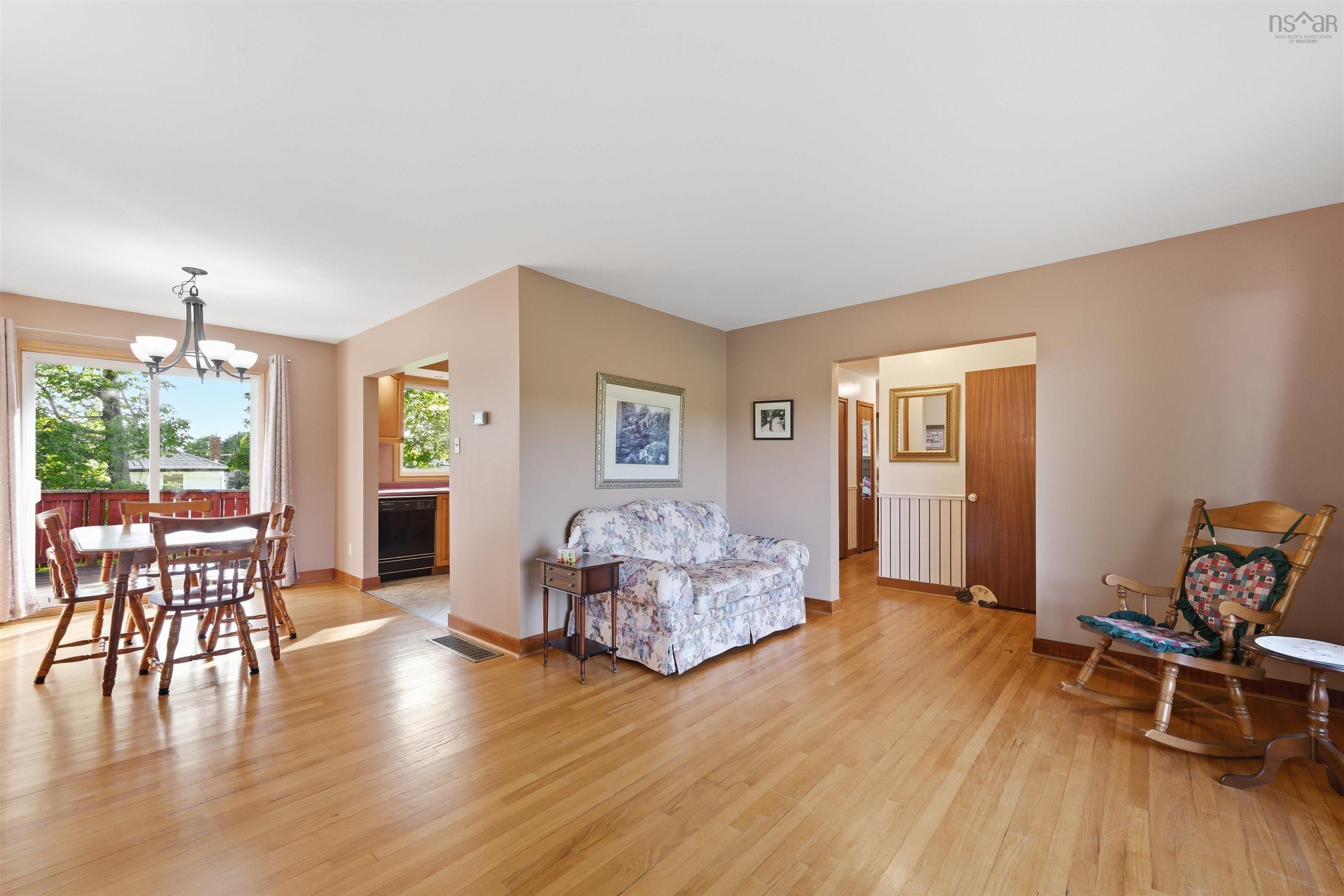 View image 9