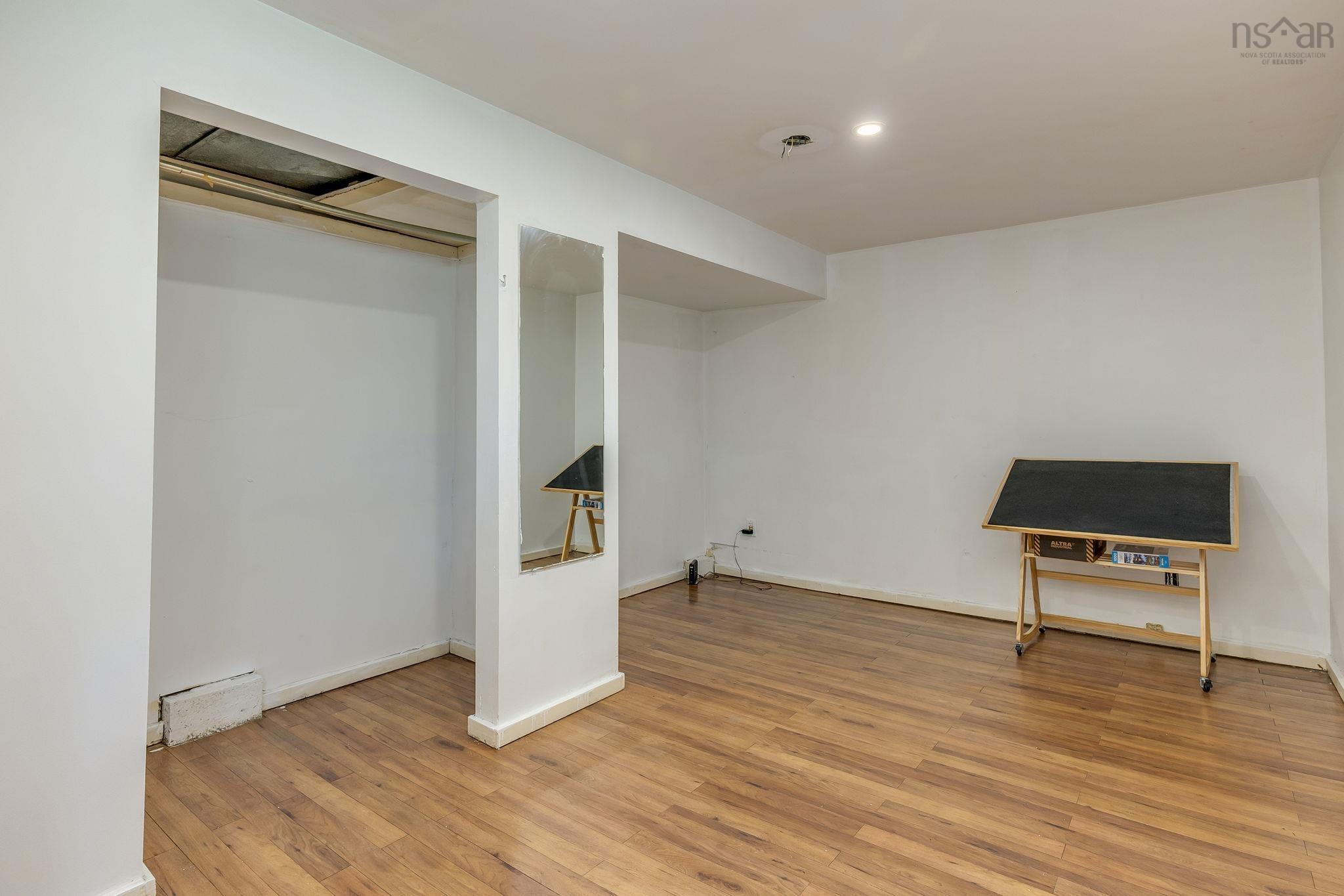 View image 31