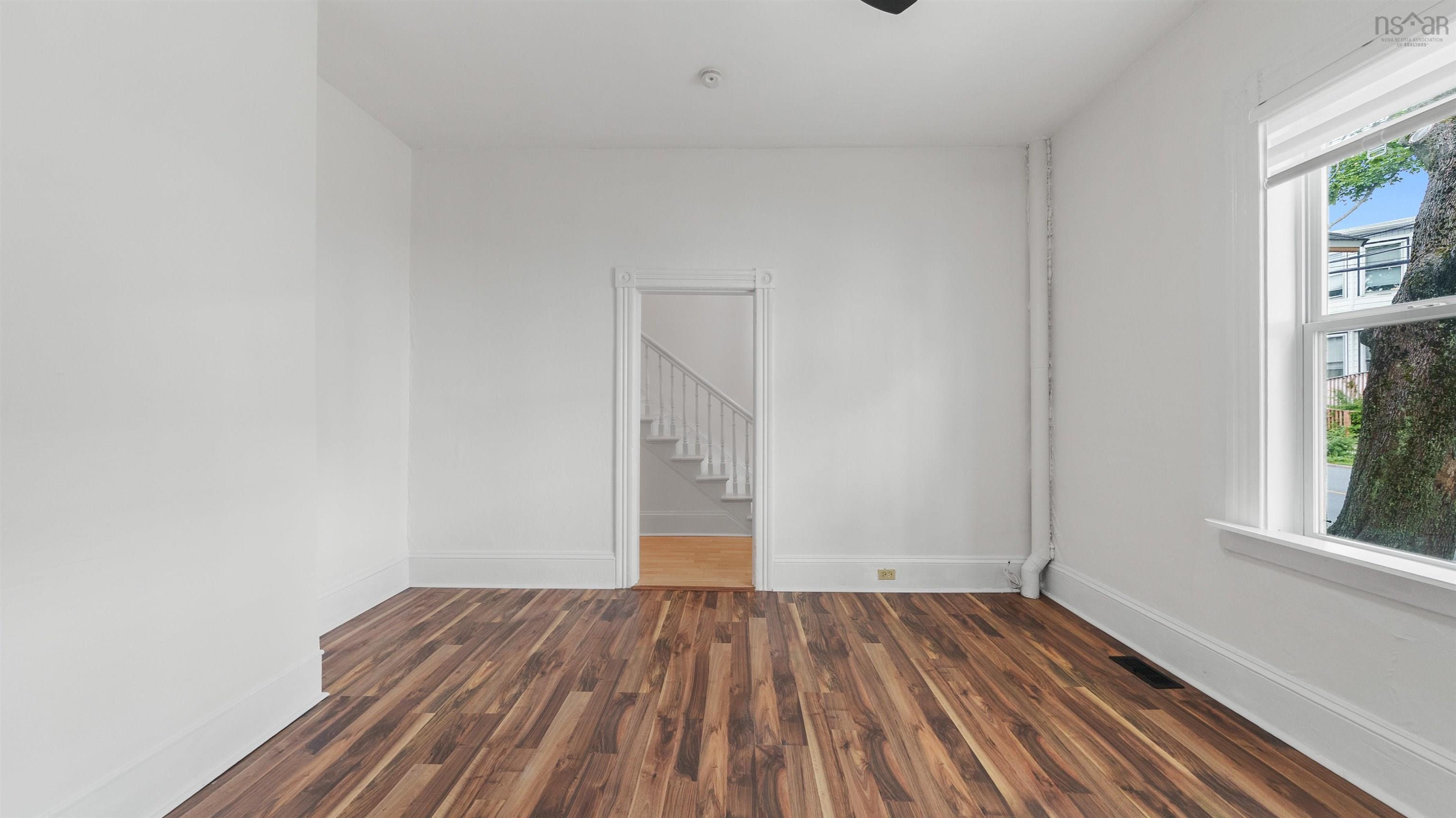View image 11