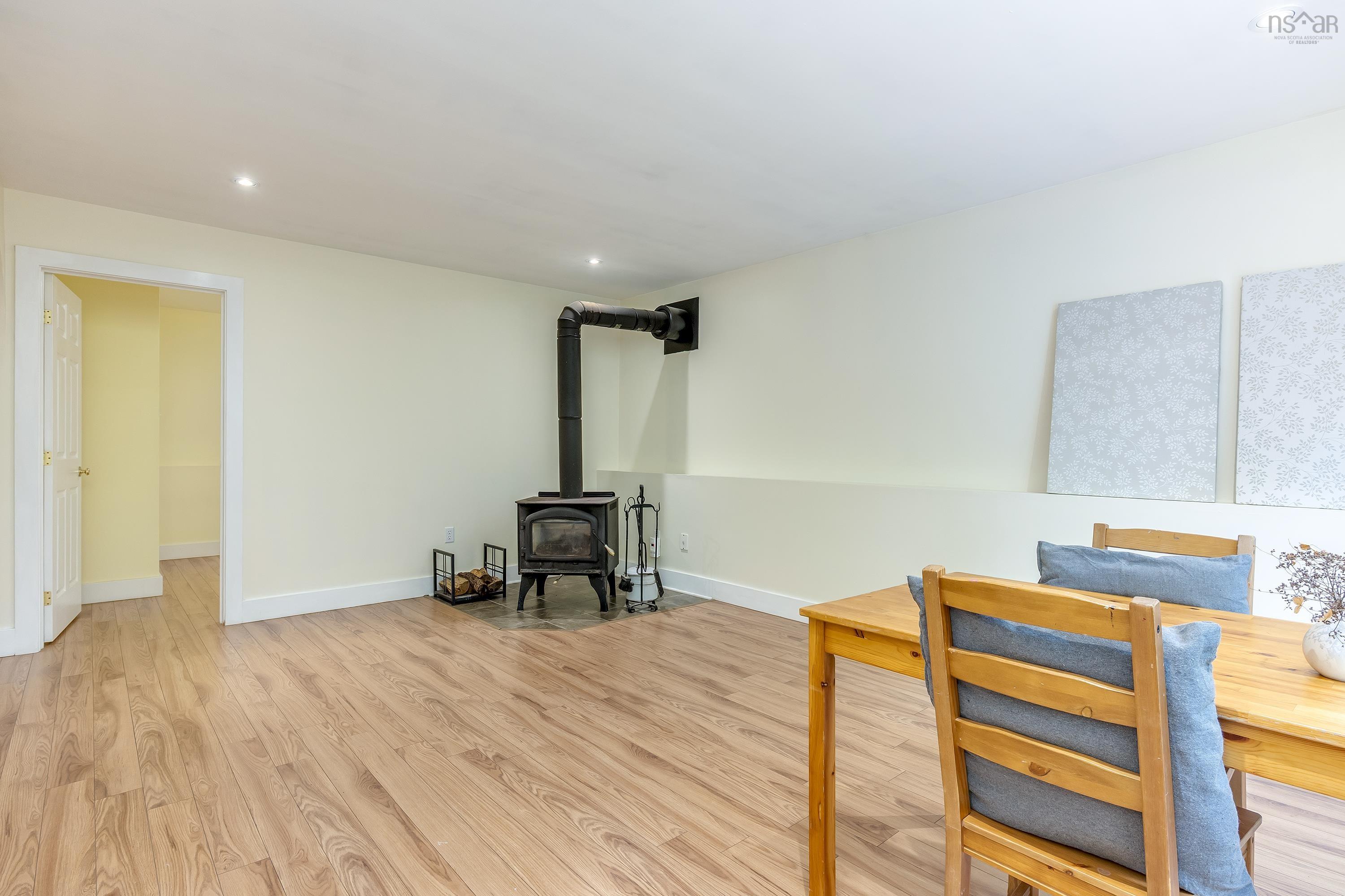 View image 17