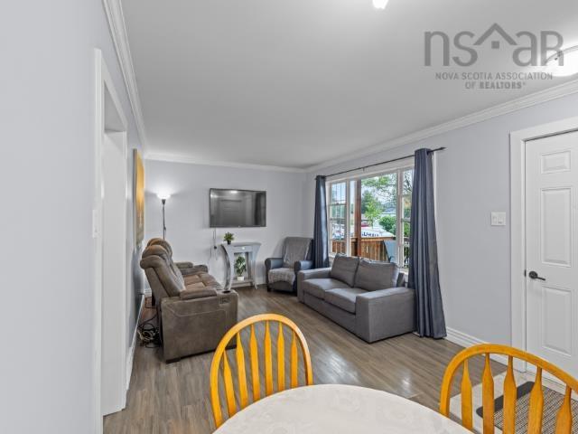 View image 18