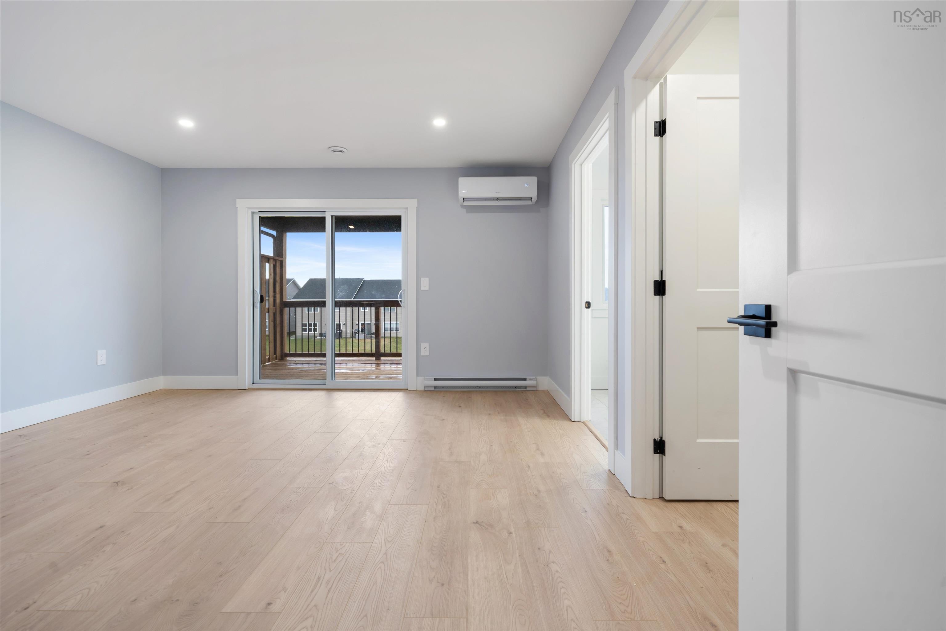 View image 11