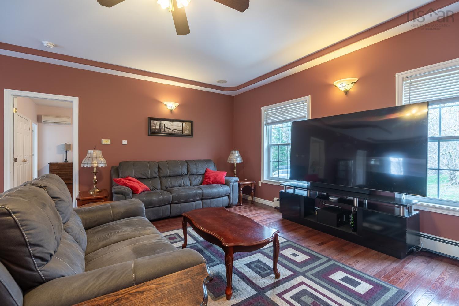 View image 11
