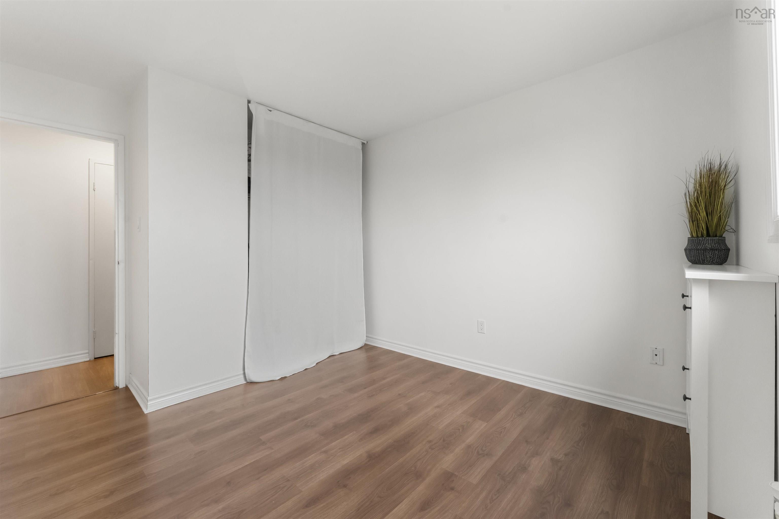 View image 18