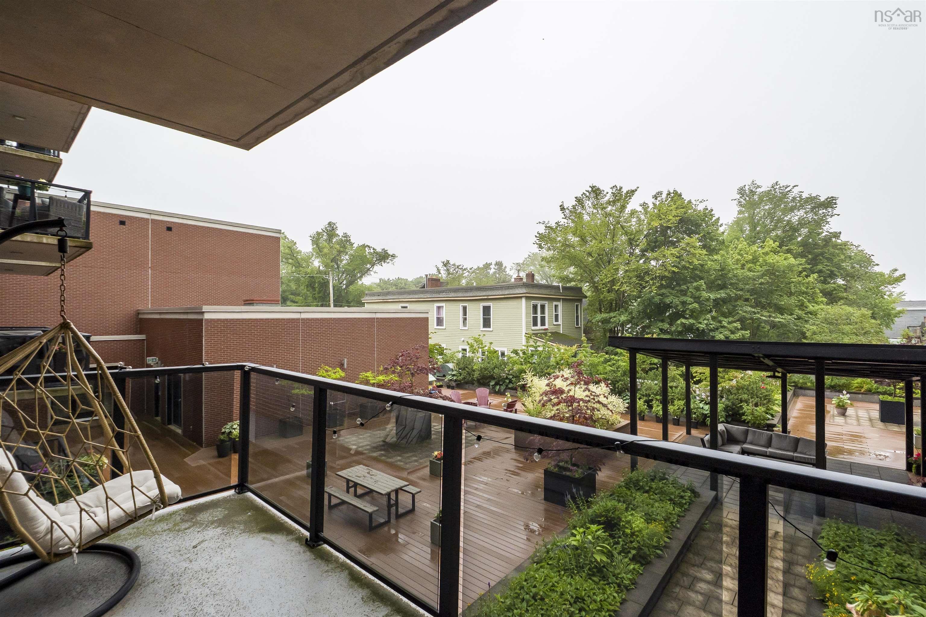 View image 18