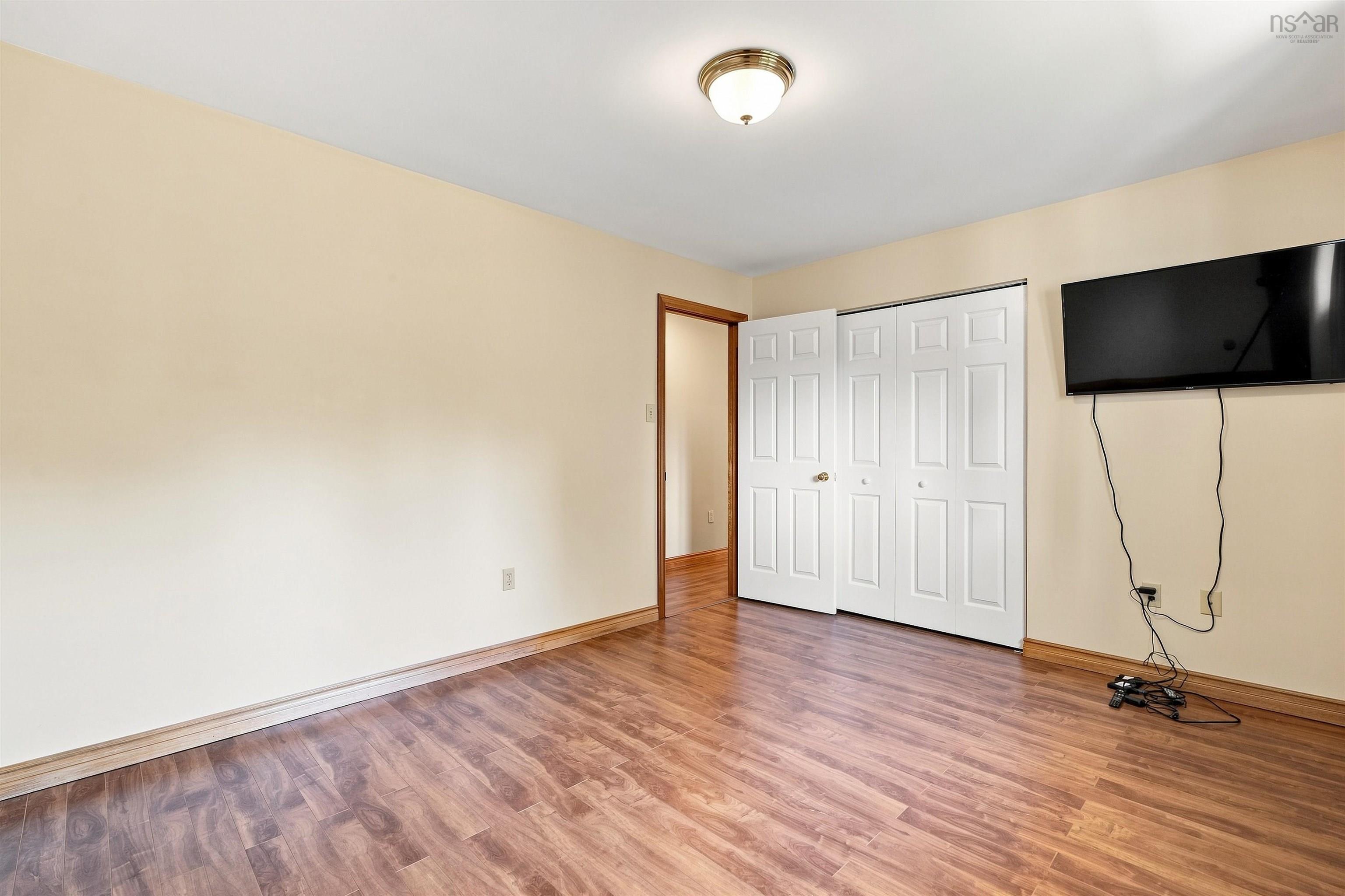 View image 18