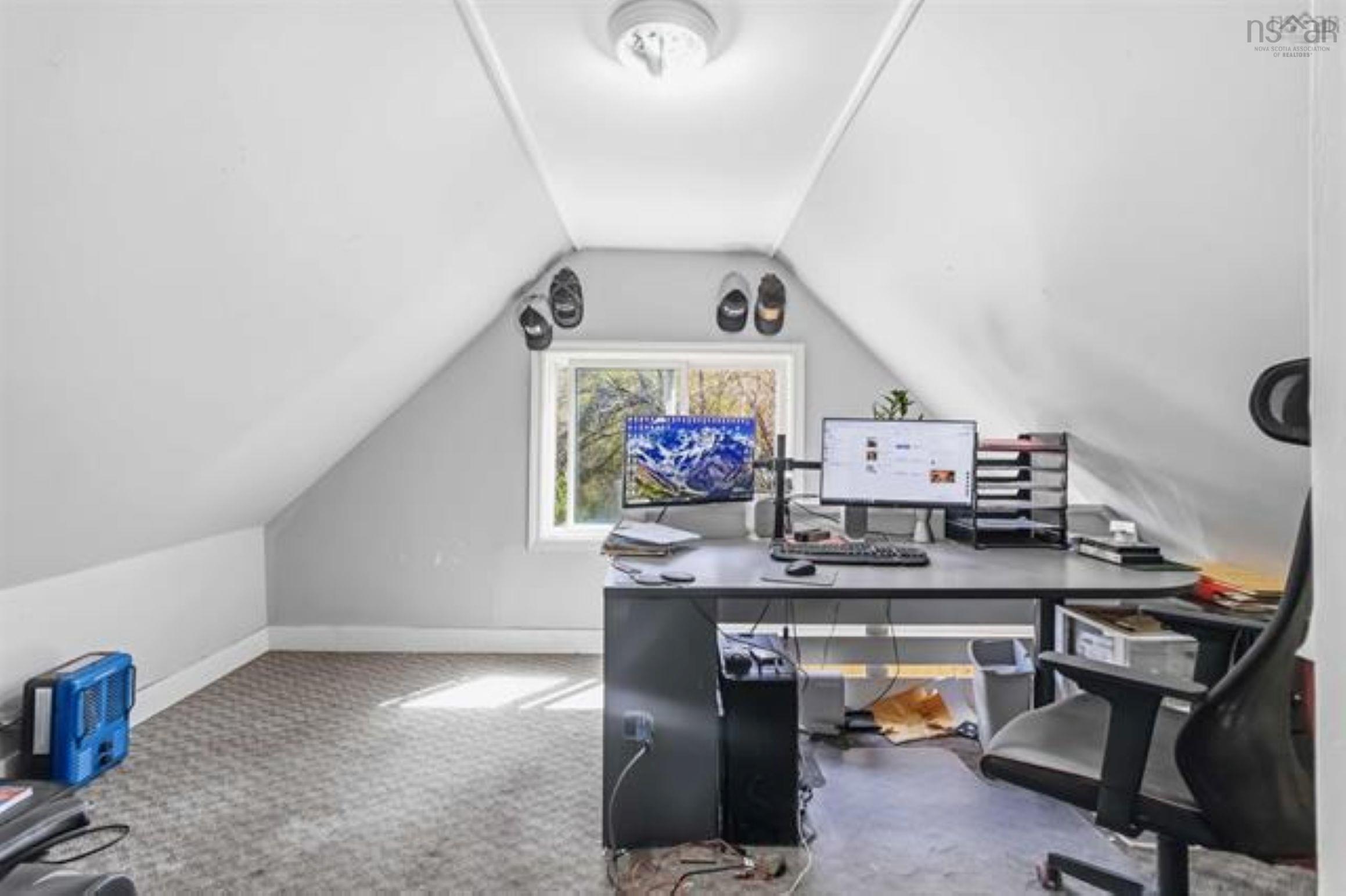 View image 18