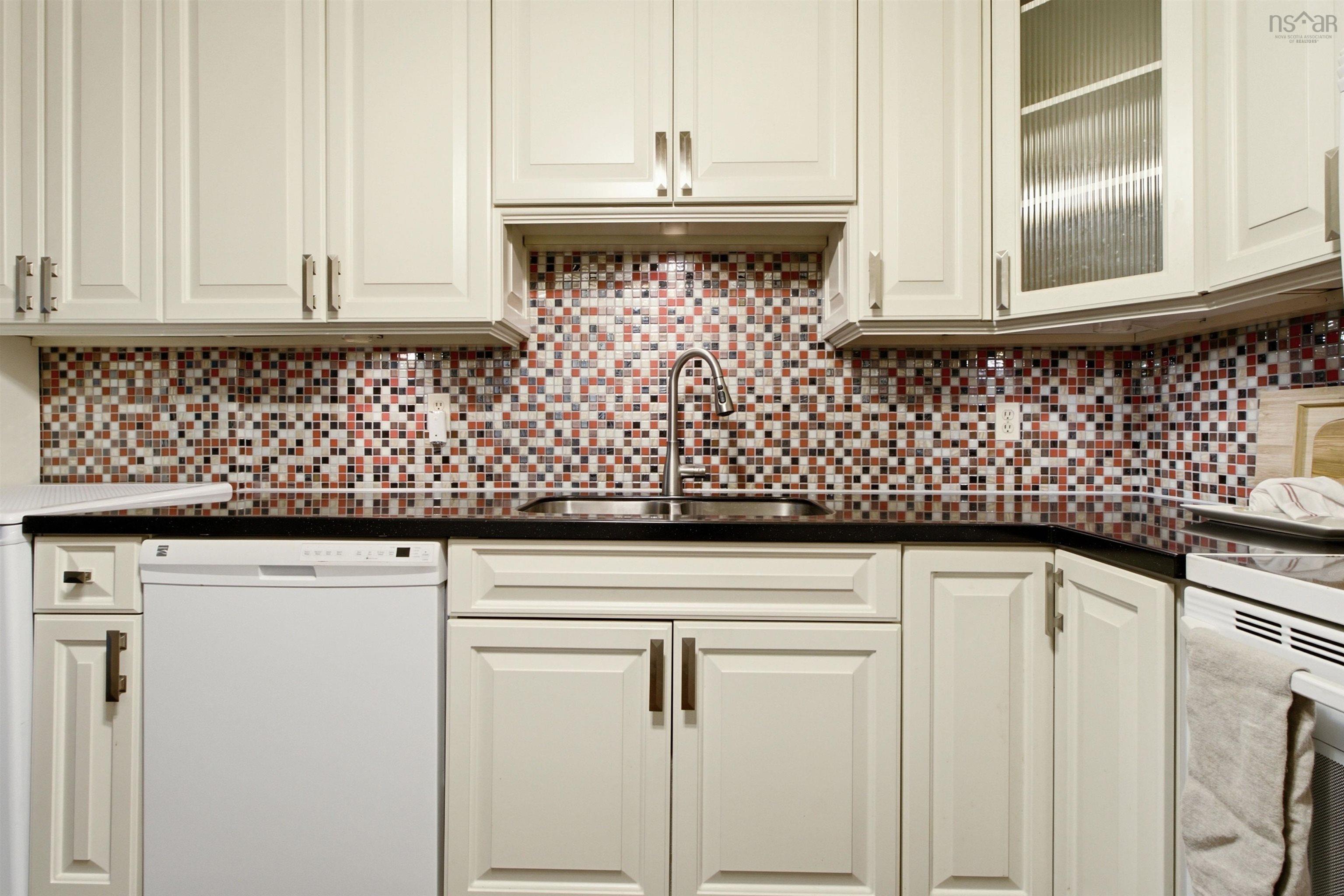 View image 11