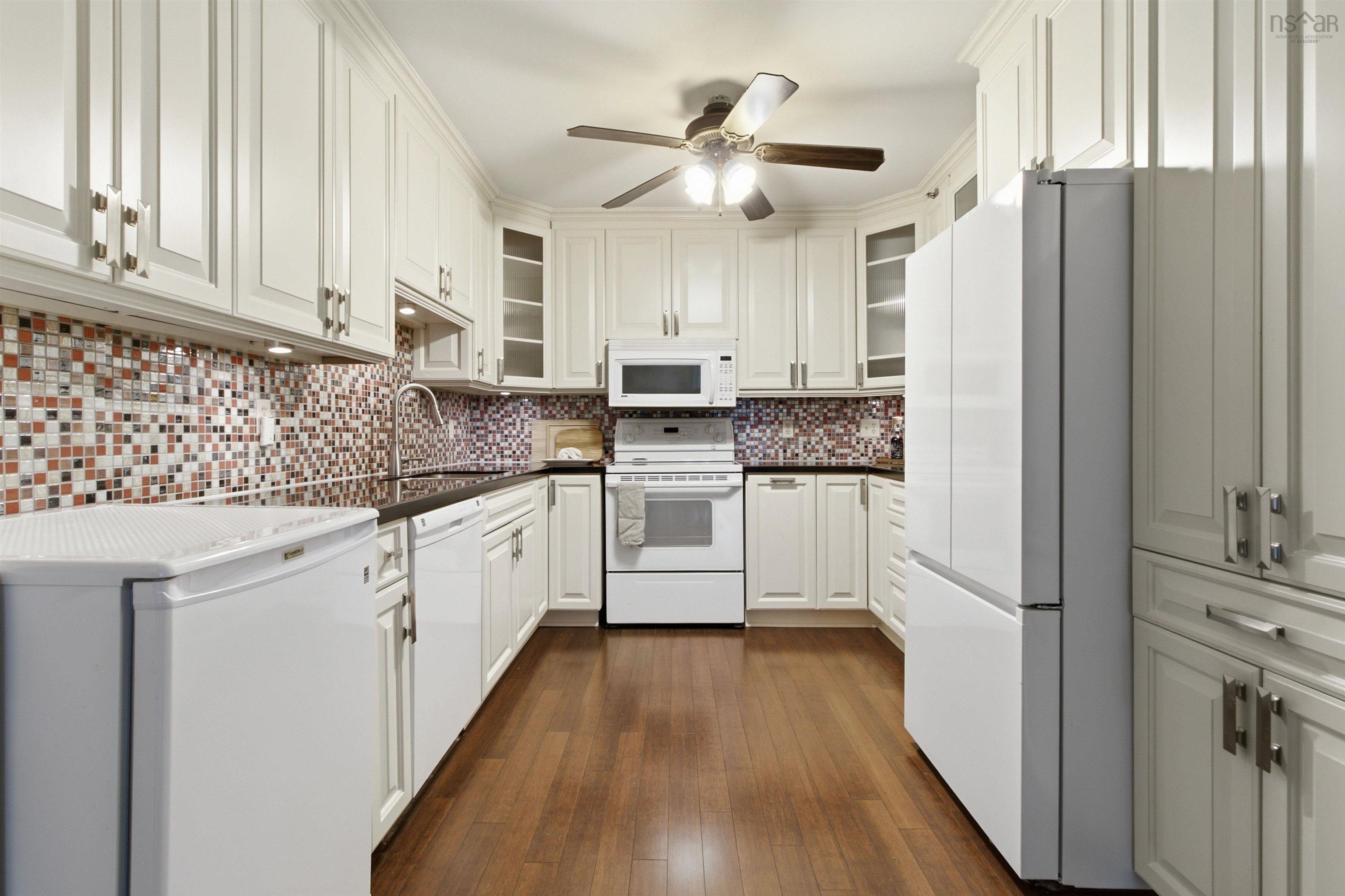 View image 9