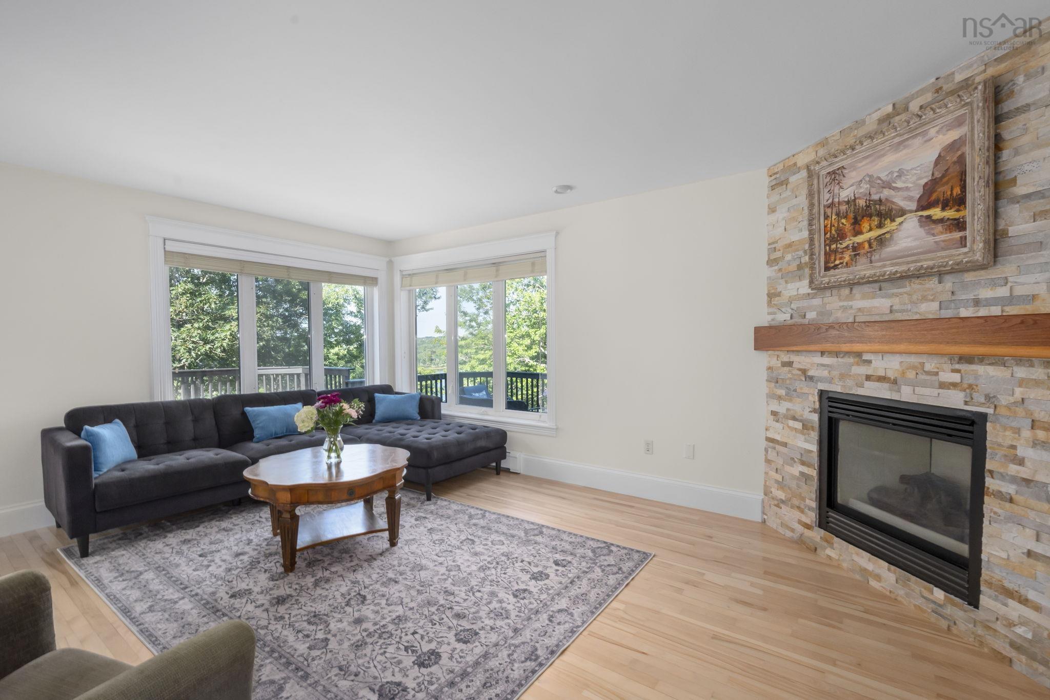 View image 12