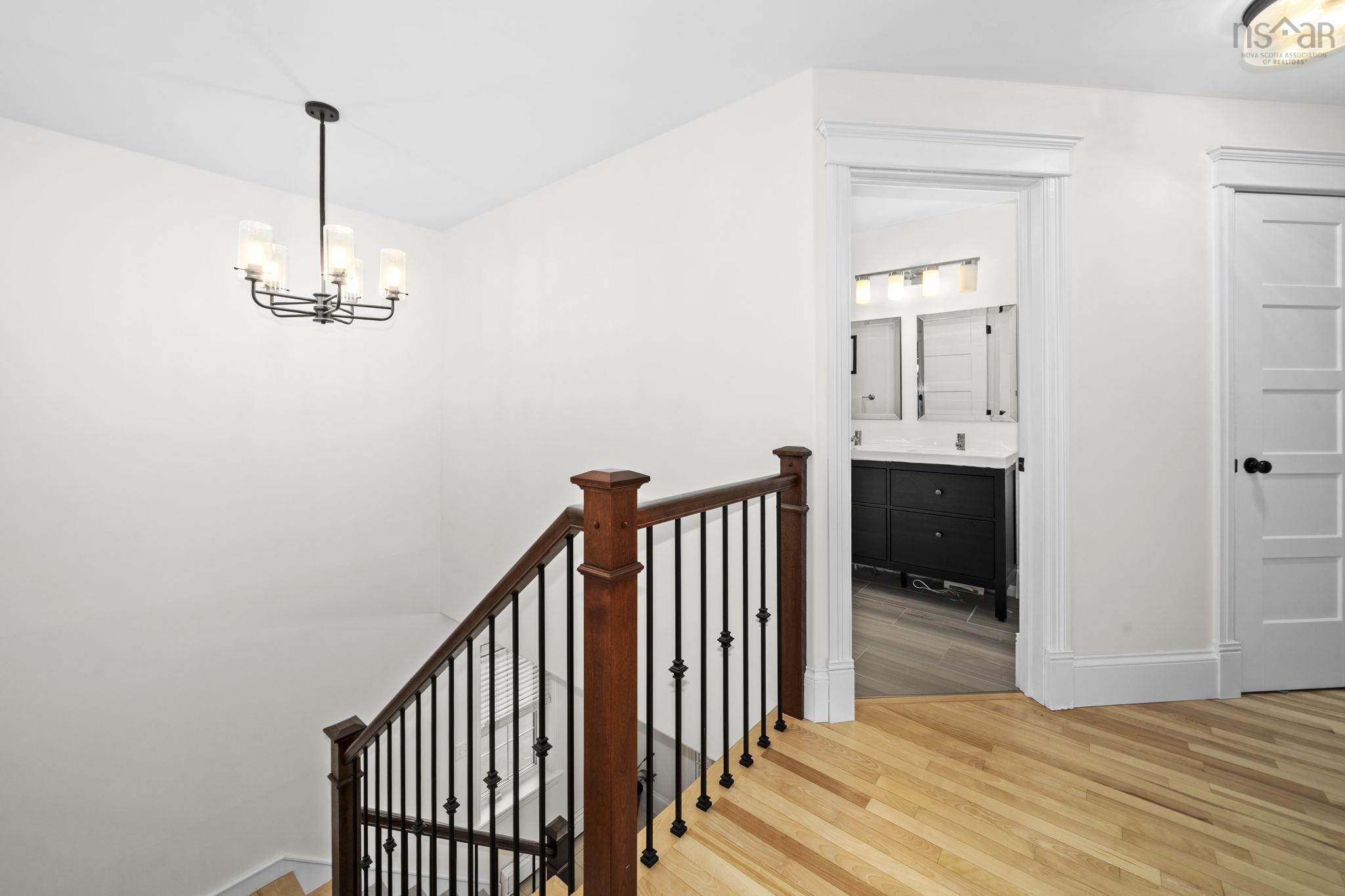 View image 18