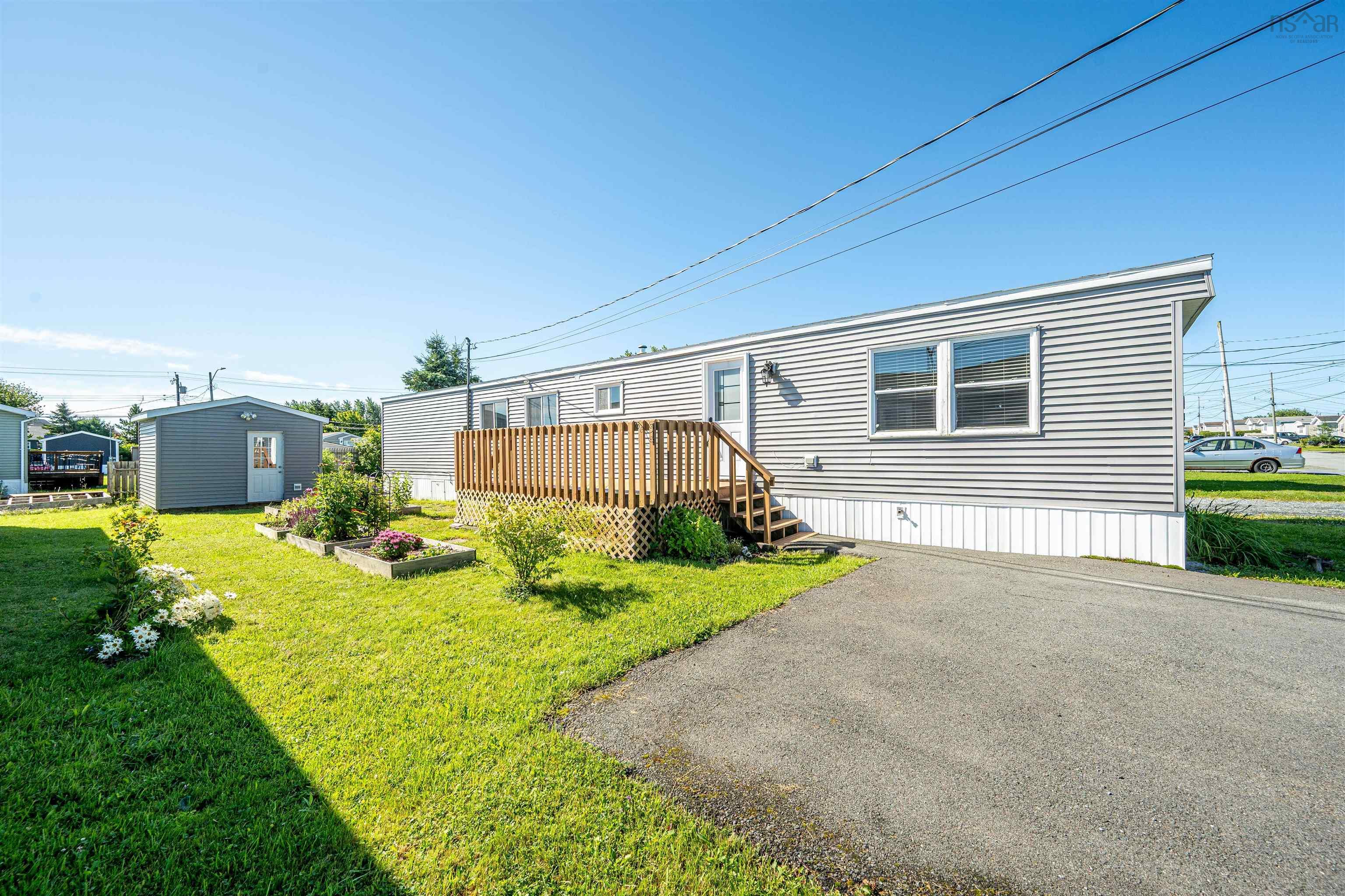 Thumbnail image for 65 Juniper Crescent MLS<sup>®</sup> 202619604