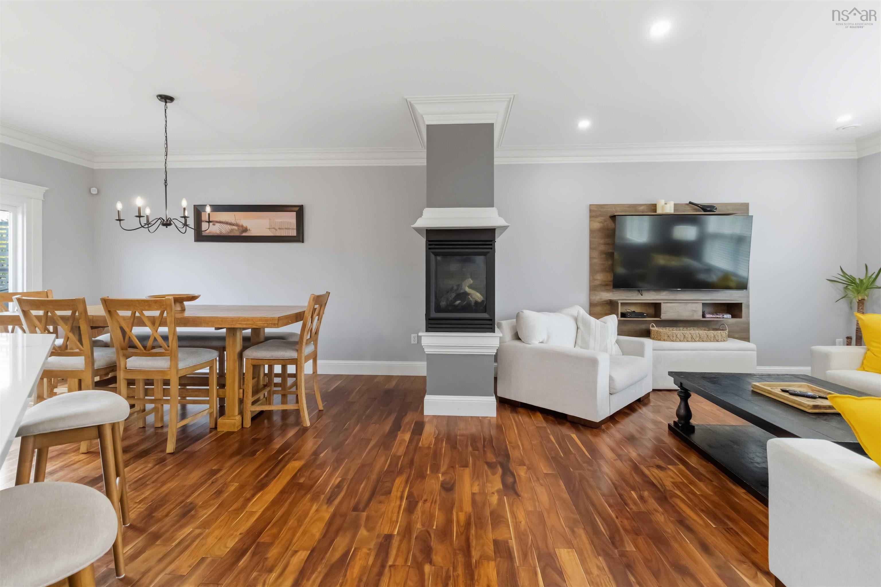 View image 9