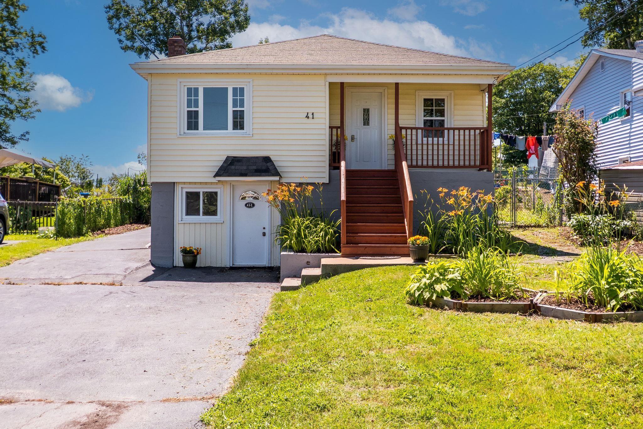 Thumbnail image for 41 Pine Grove Drive MLS<sup>®</sup> 202619675