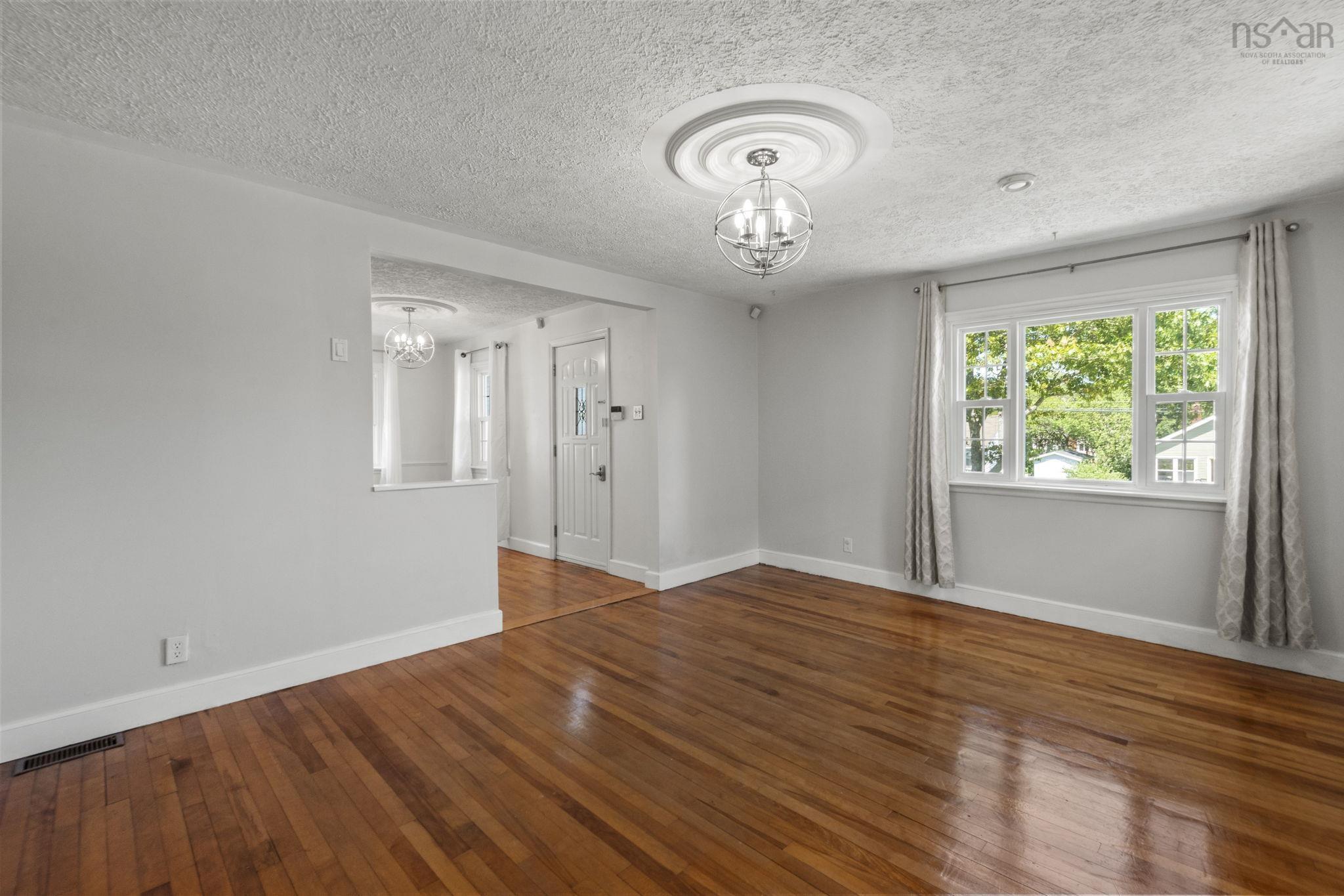 View image 11