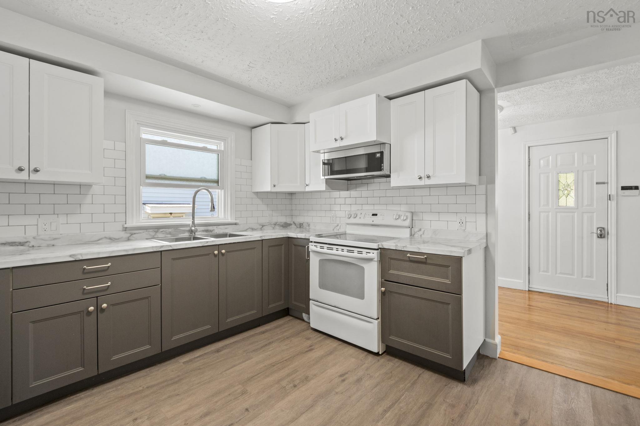 View image 15