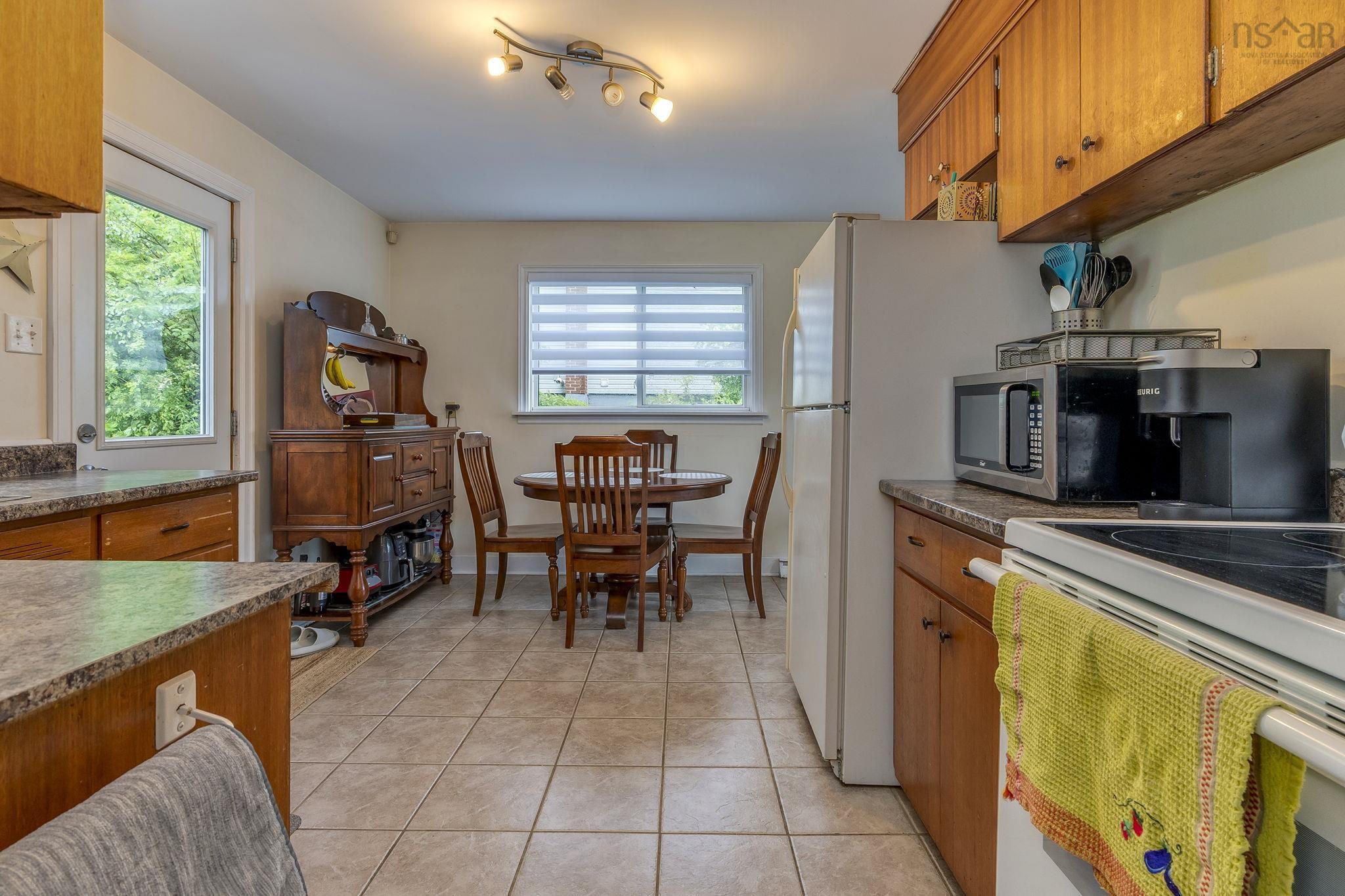 View image 11