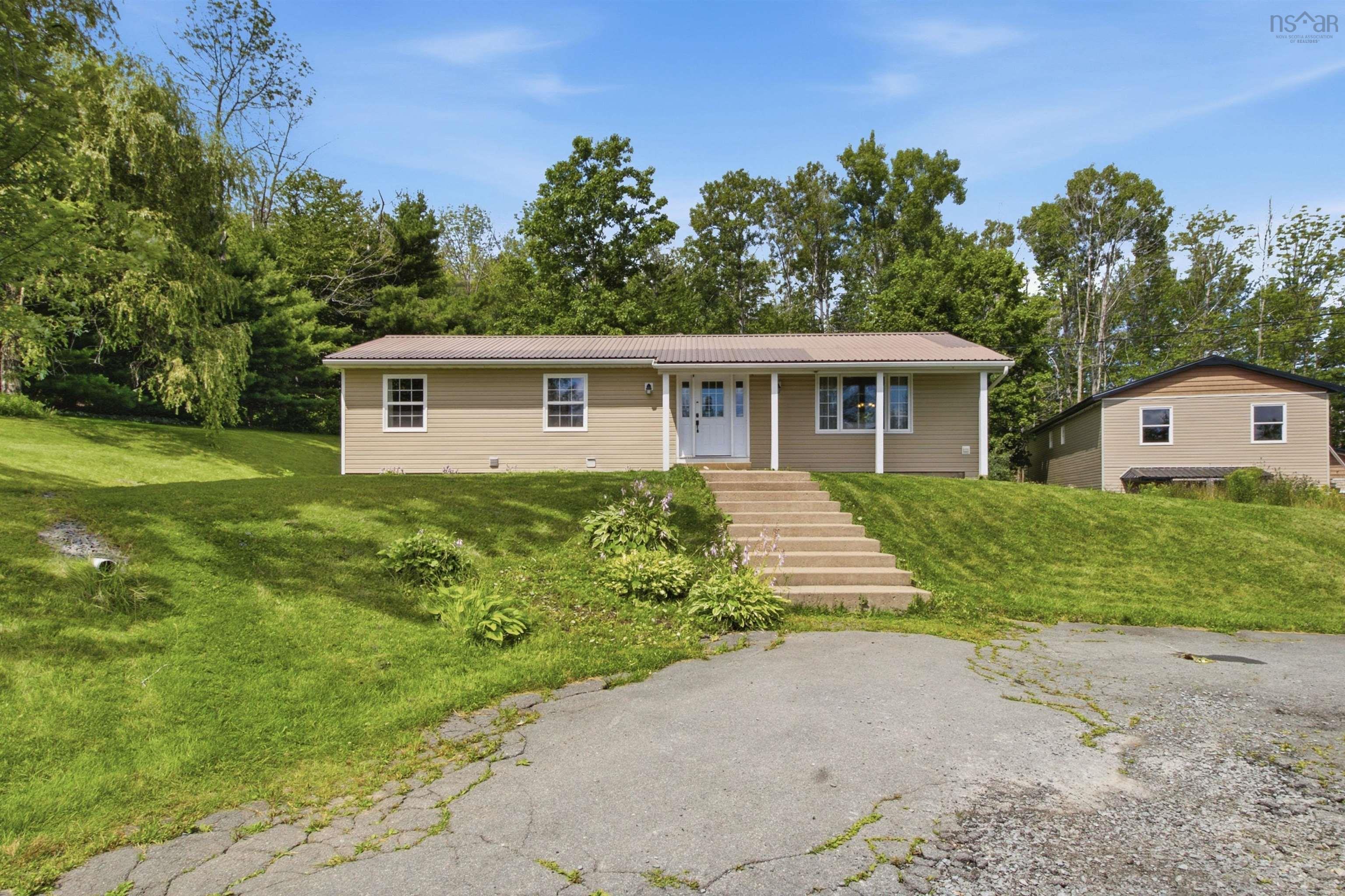 Thumbnail image for 430 Beaver Bank Road MLS<sup>®</sup> 202619718