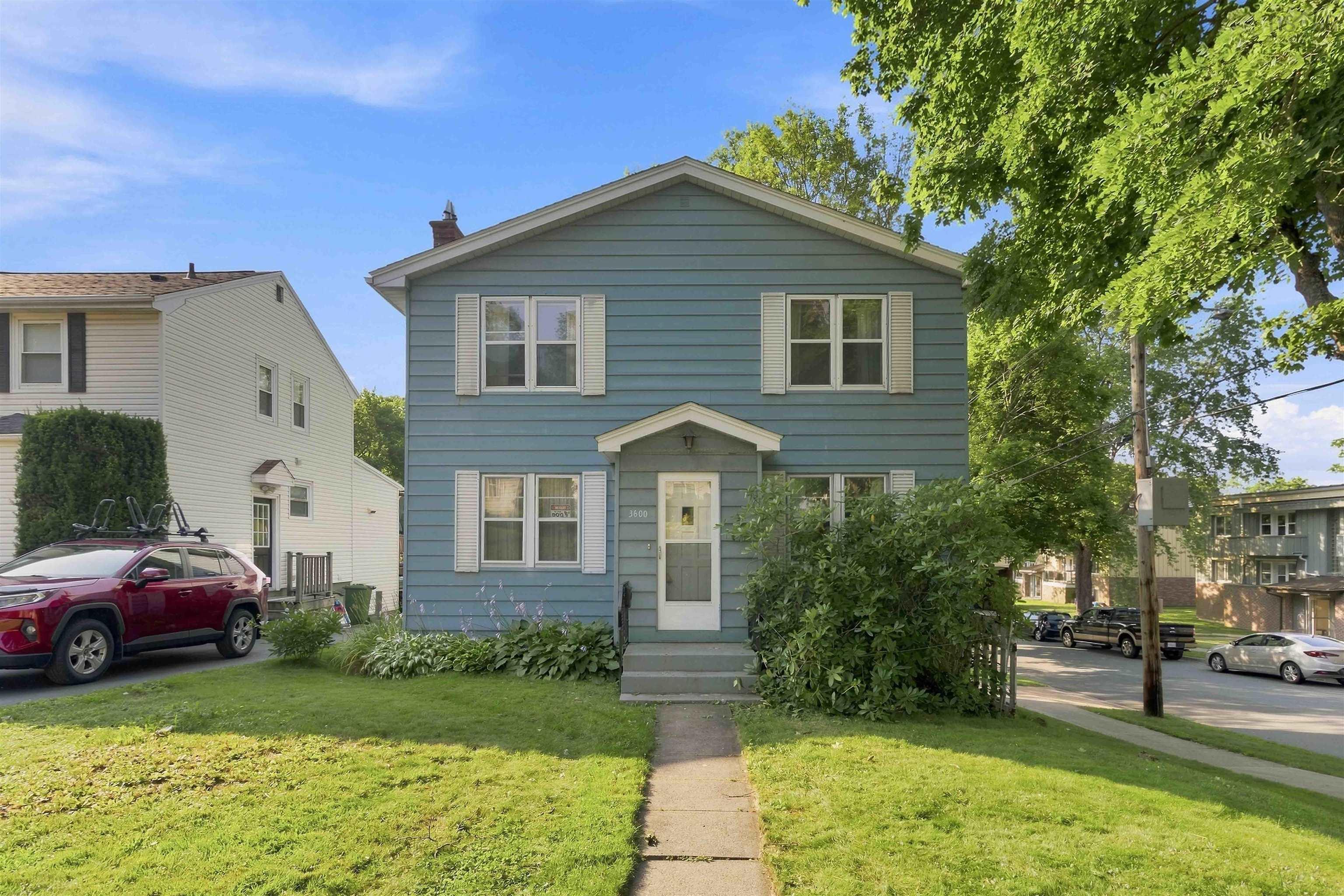 Thumbnail image for 3600 Claremont Street MLS<sup>®</sup> 202619728