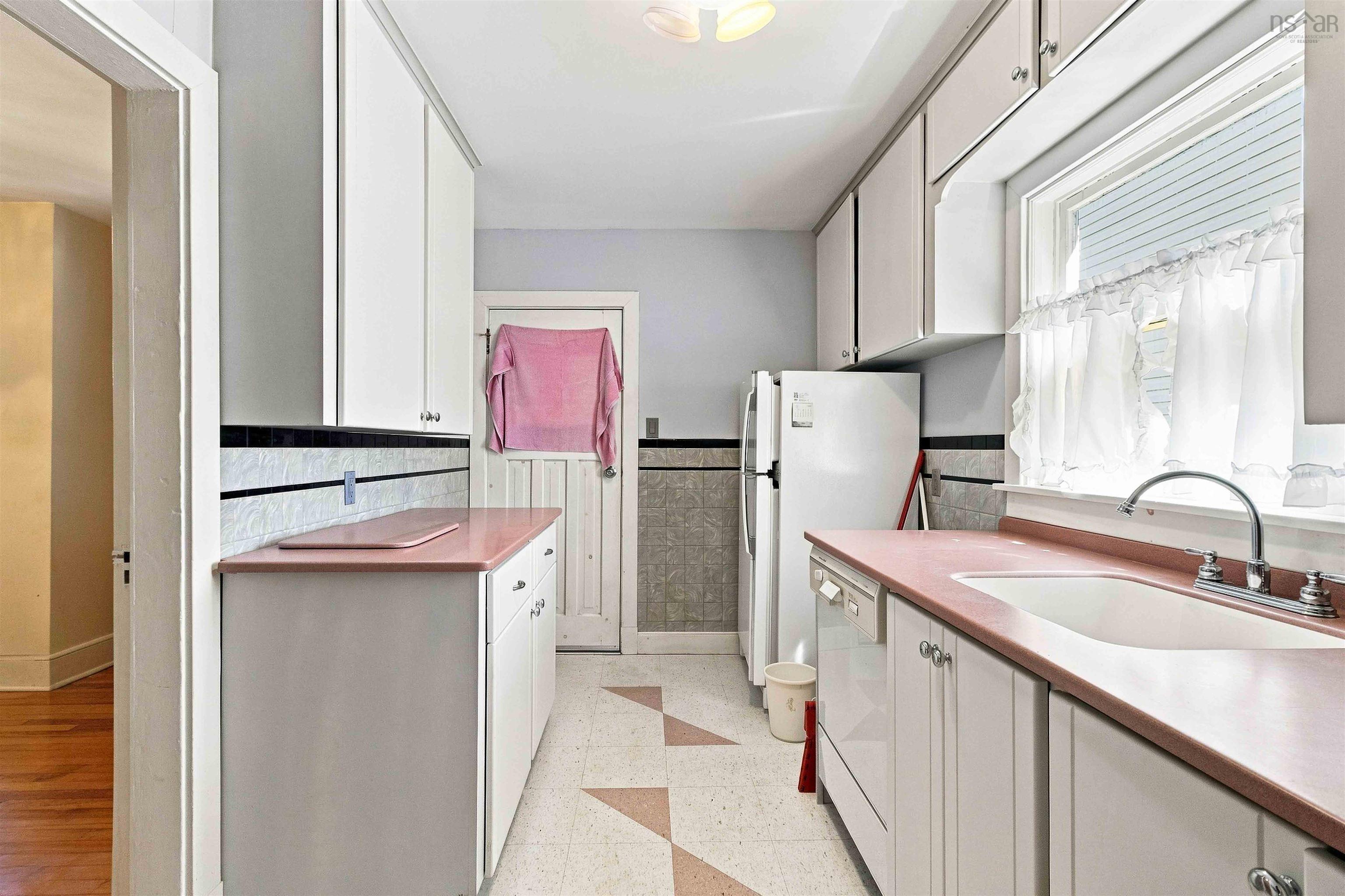 View image 11