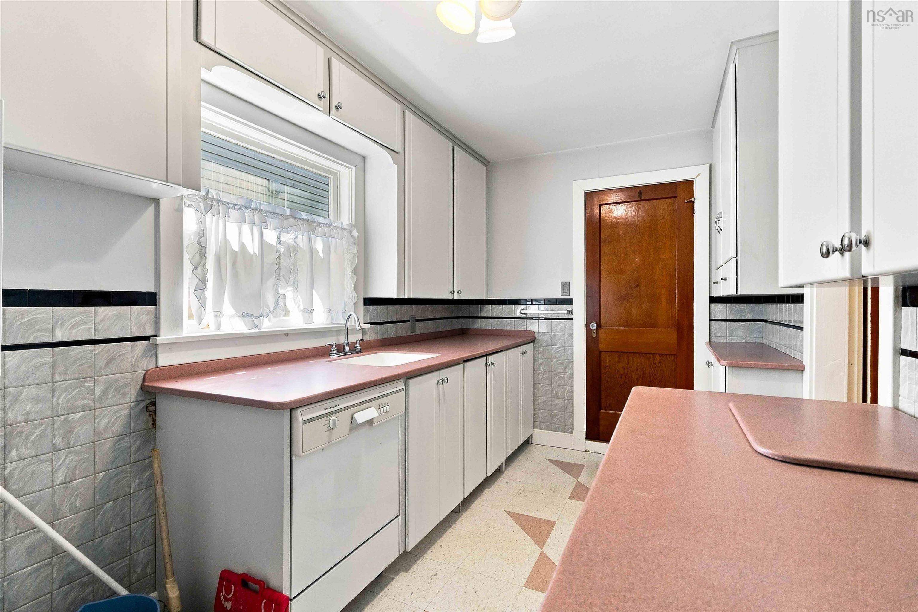 View image 12