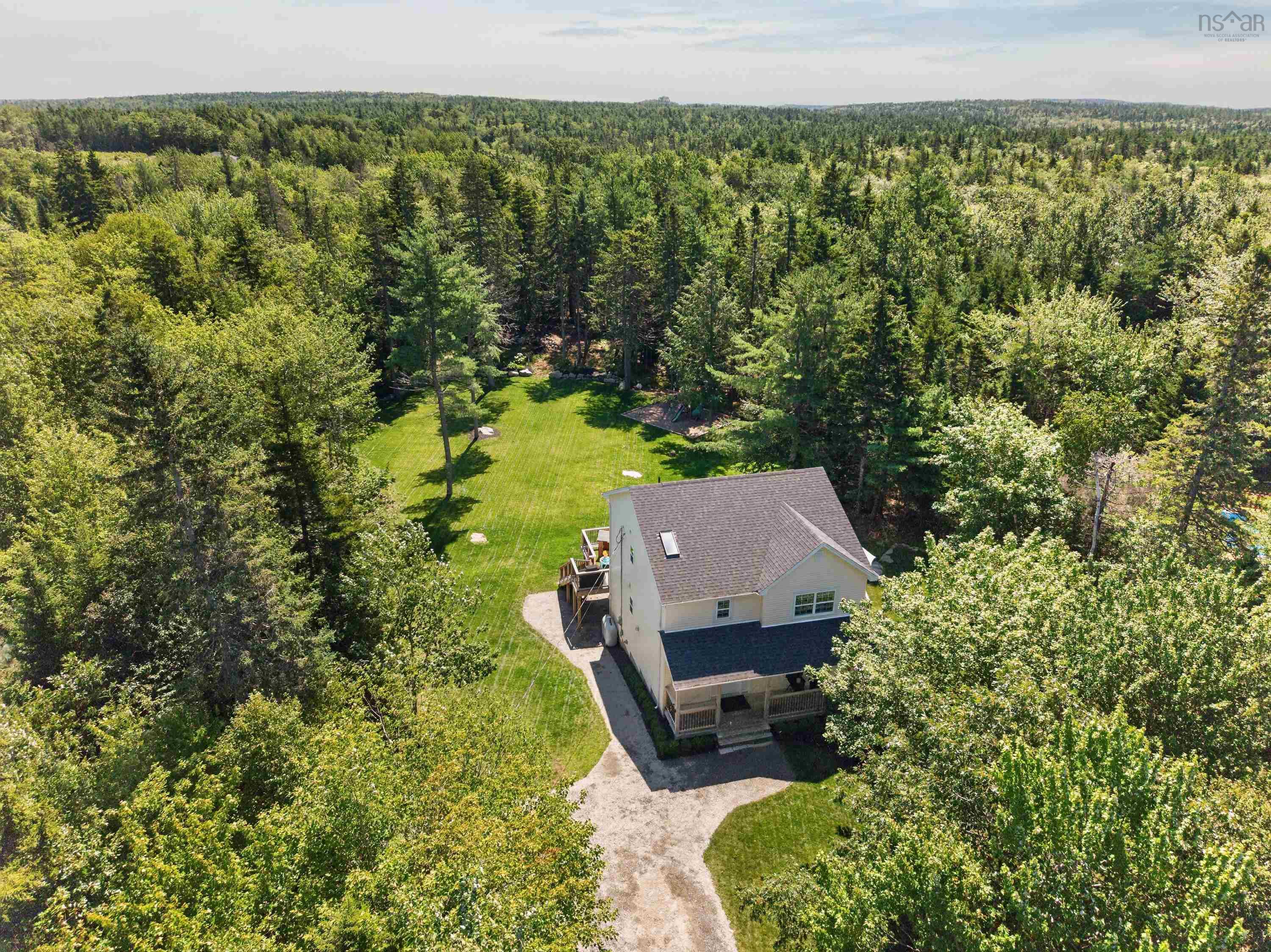 Thumbnail image for 17 Burnhope Drive MLS<sup>®</sup> 202619754