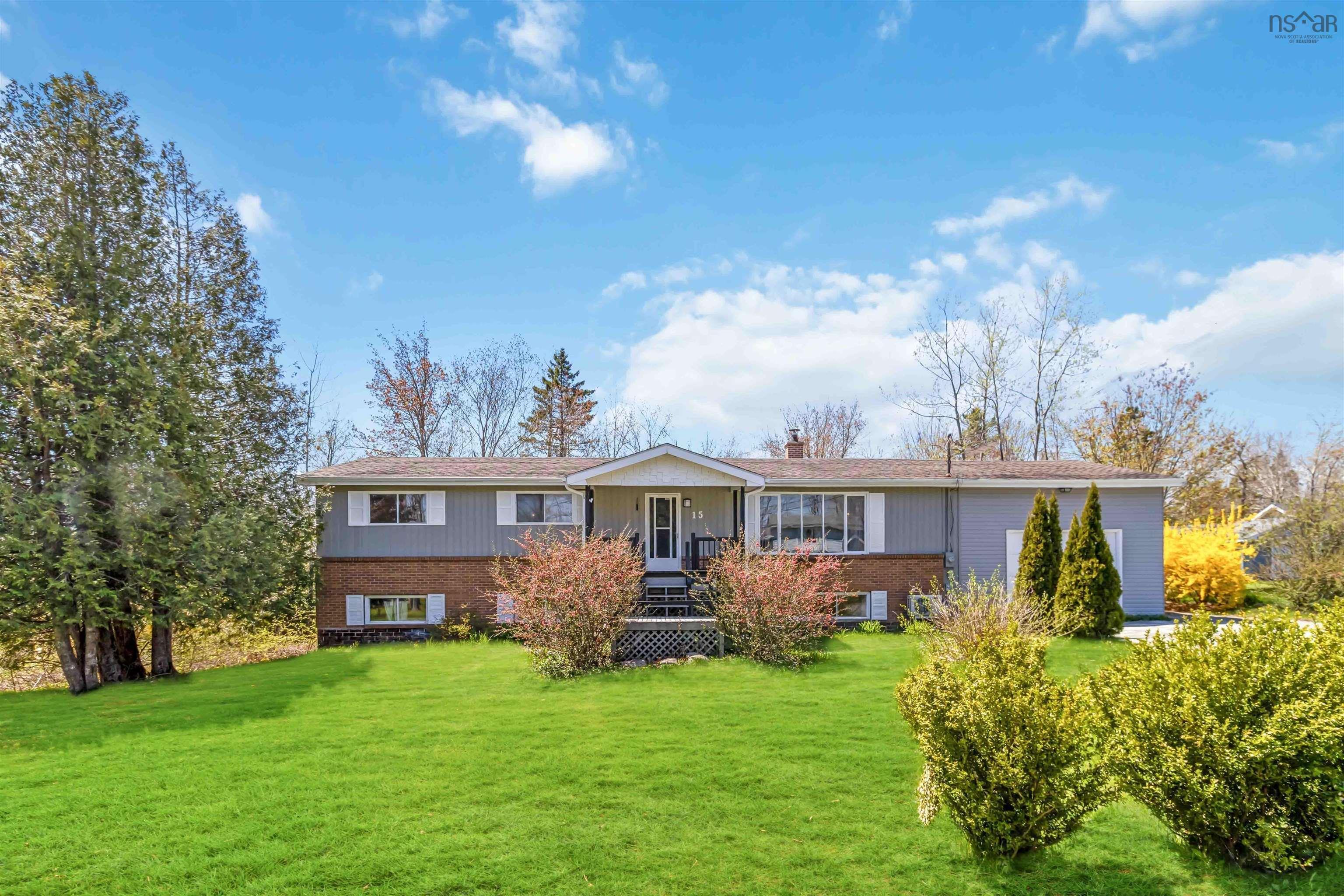 Thumbnail image for 15 Ernest Avenue MLS<sup>®</sup> 202619767