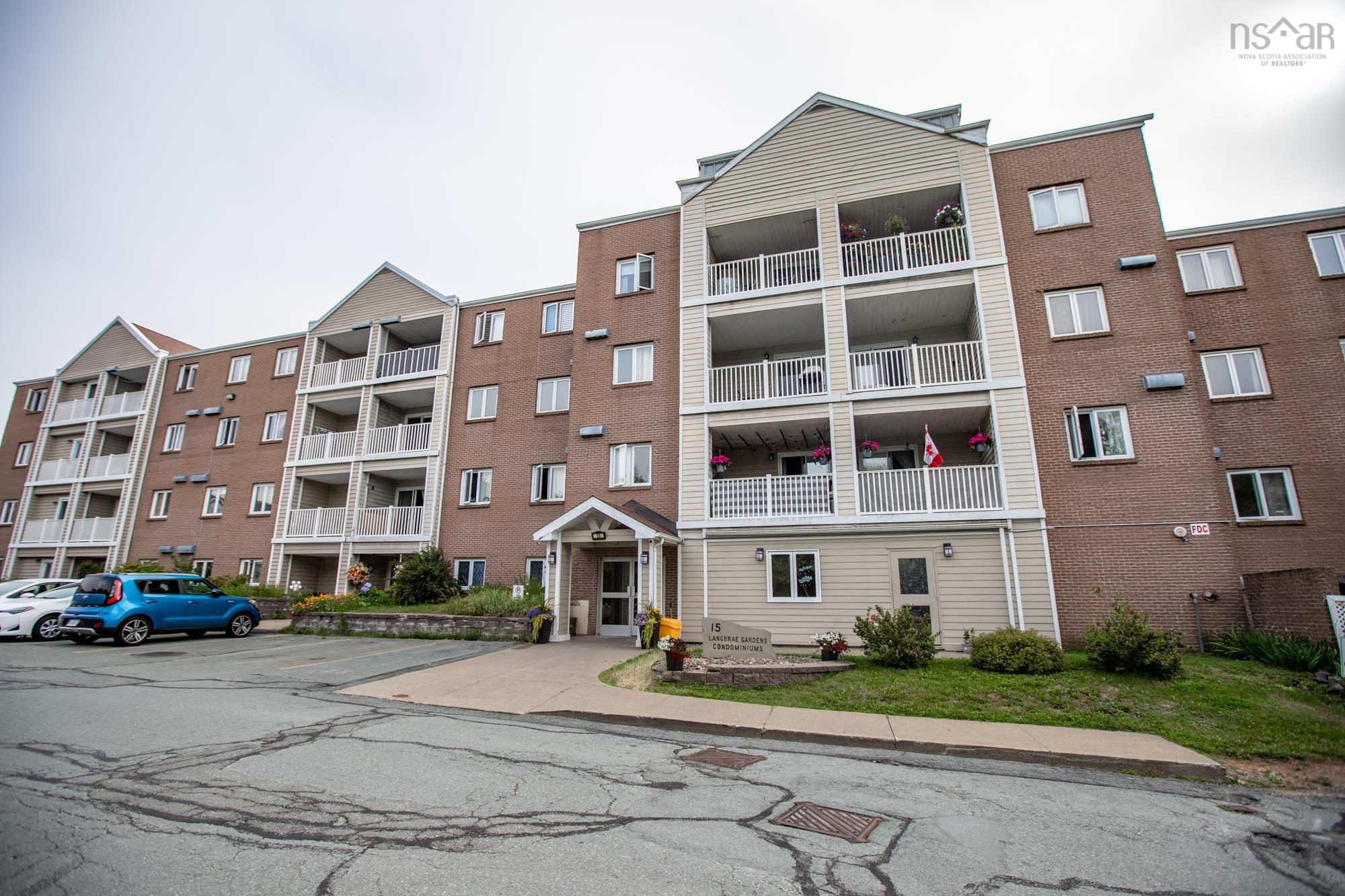 Thumbnail image for 303 15 Langbrae Drive MLS<sup>®</sup> 202619772