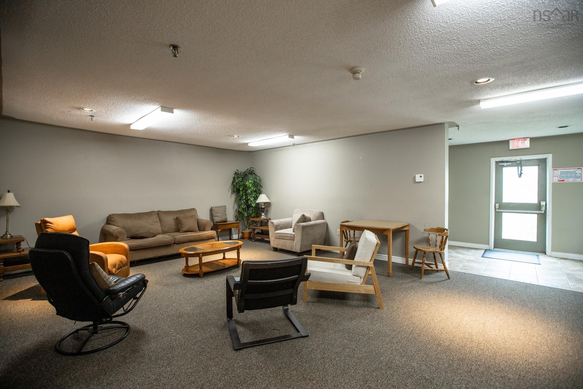 View image 18