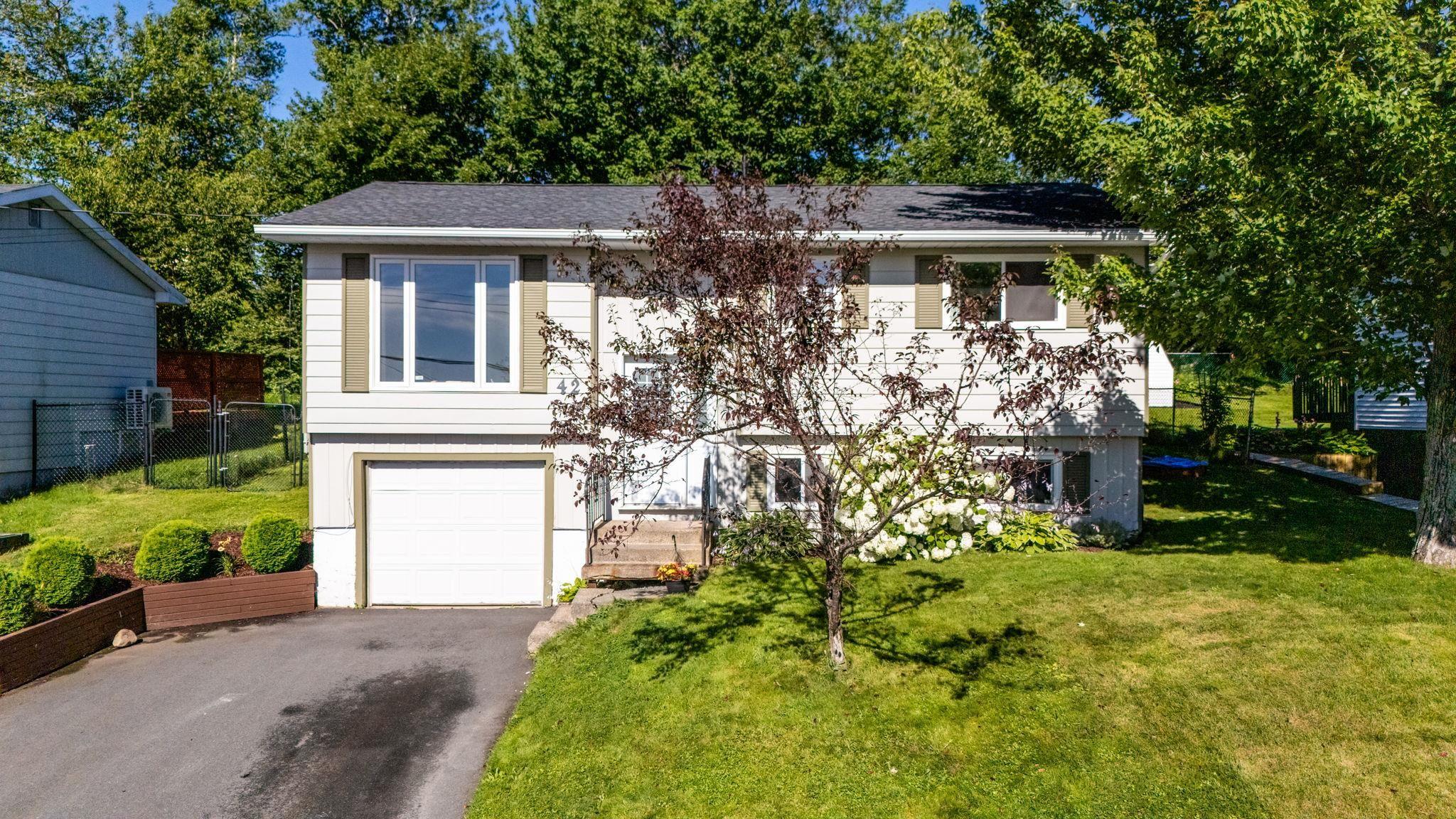 Thumbnail image for 42 Paxton Drive MLS<sup>®</sup> 202619781