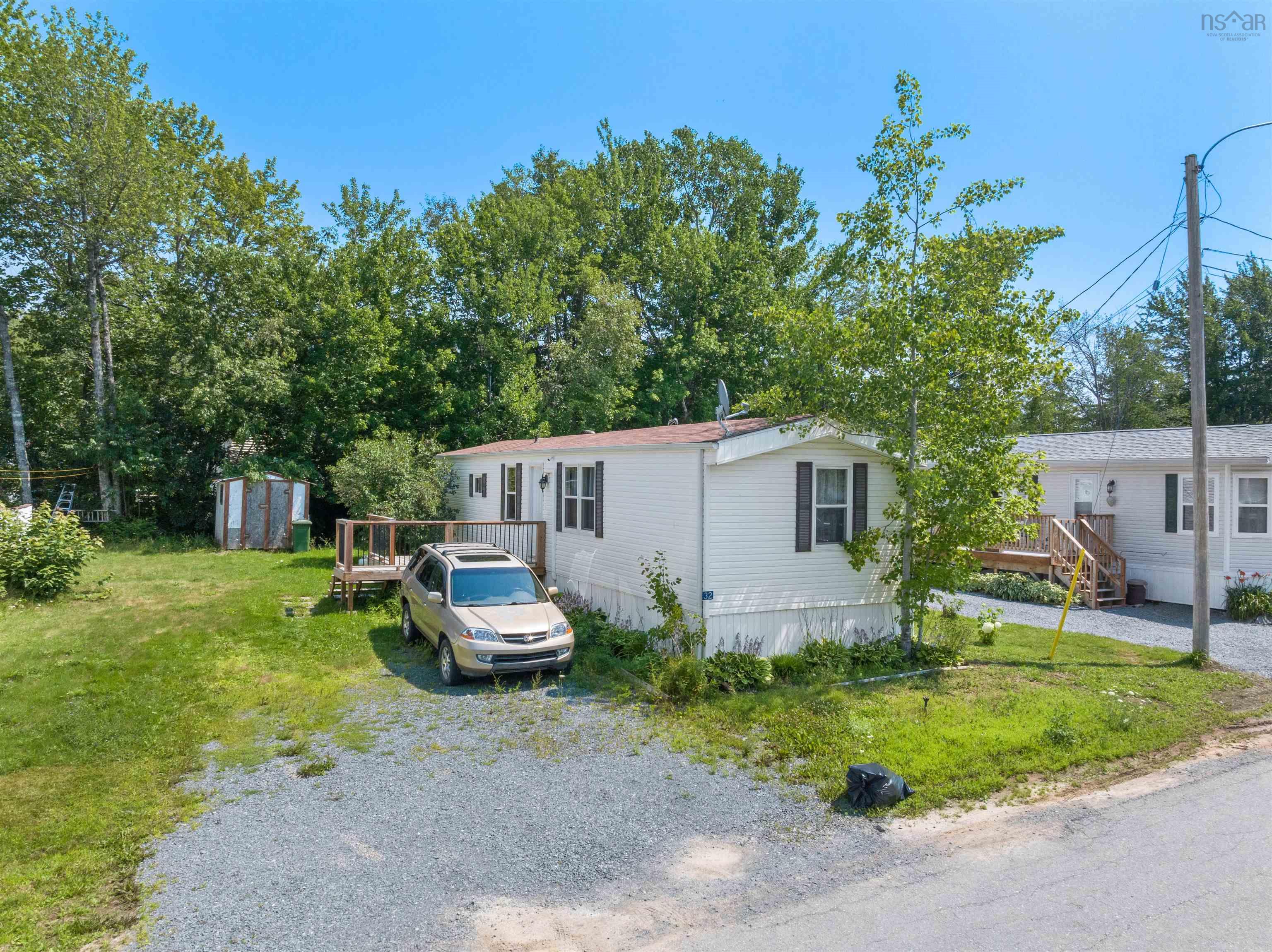 Thumbnail image for 32 Joshua Street MLS<sup>®</sup> 202619811