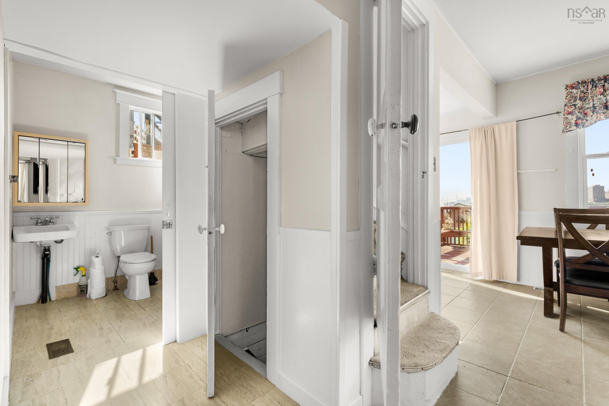View image 11