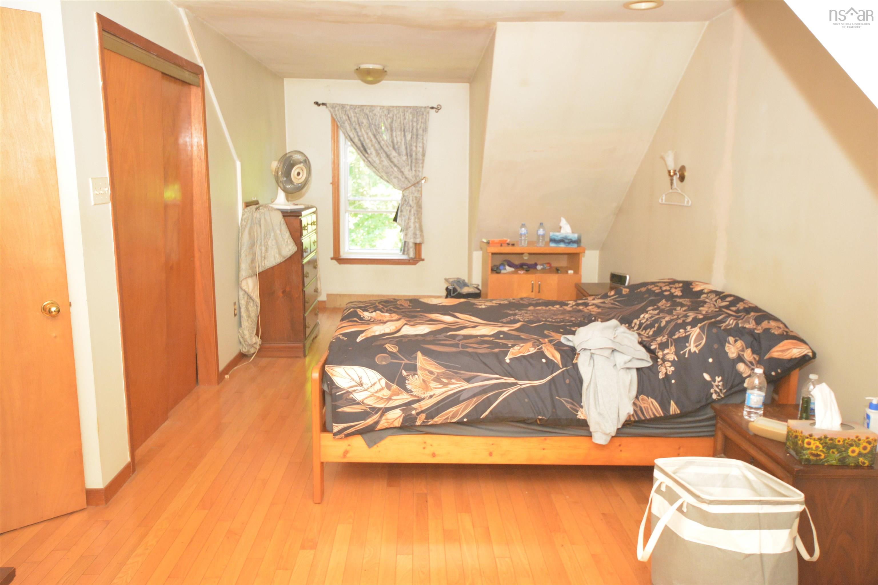View image 15