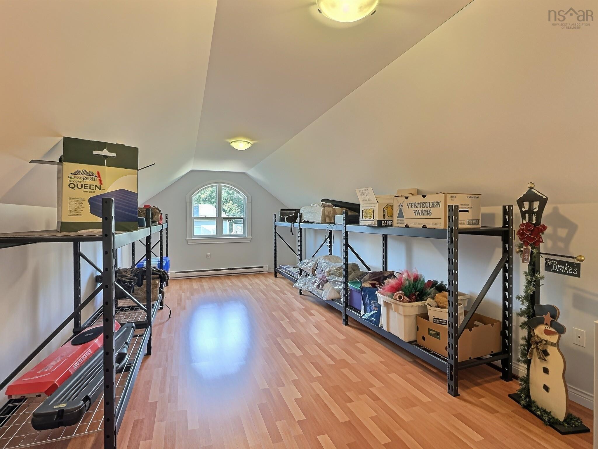 View image 18
