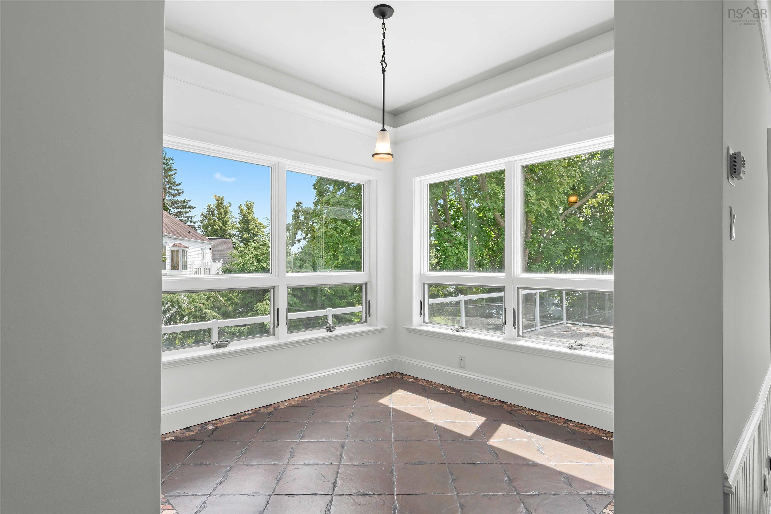 View image 18