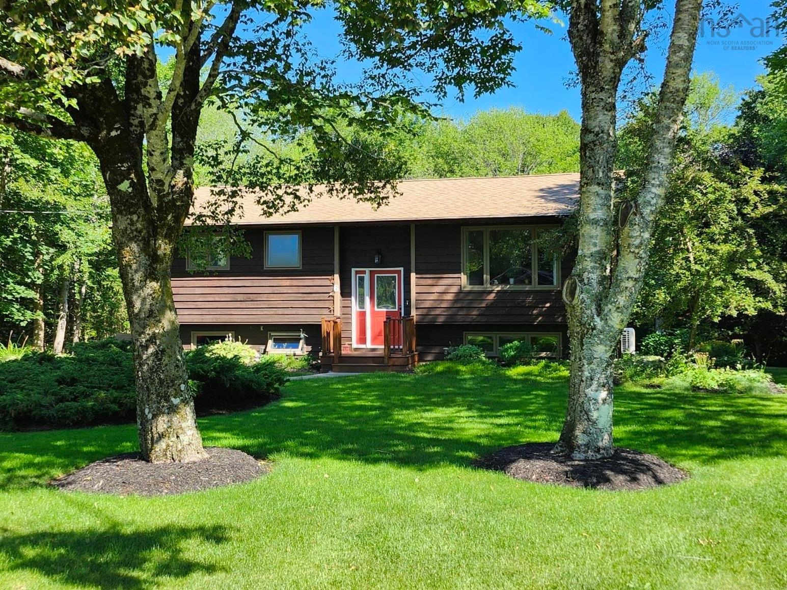 Thumbnail image for 6 Cedar Court MLS<sup>®</sup> 202620086