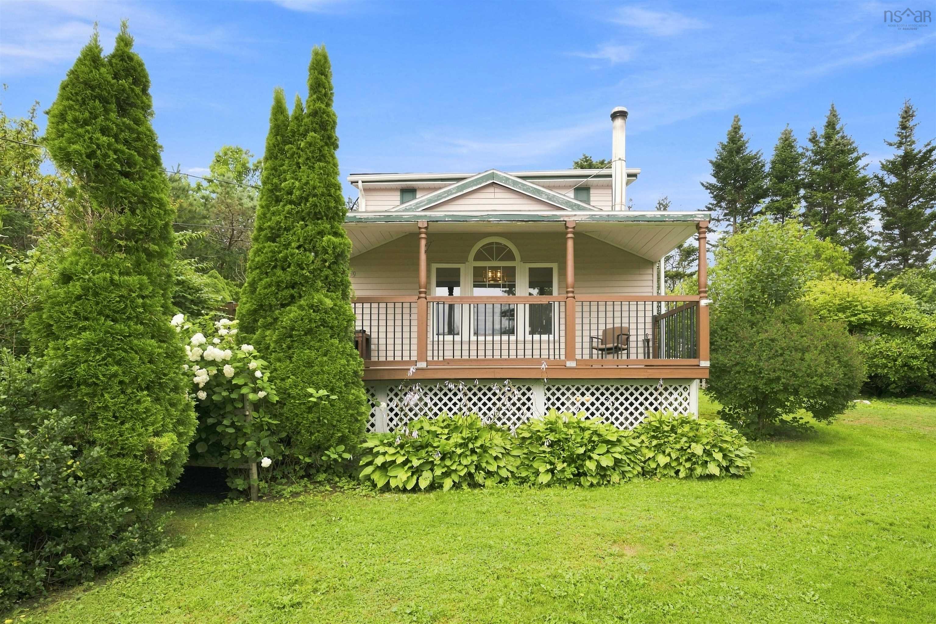Thumbnail image for 9039 St Margarets Bay Road MLS<sup>®</sup> 202620093