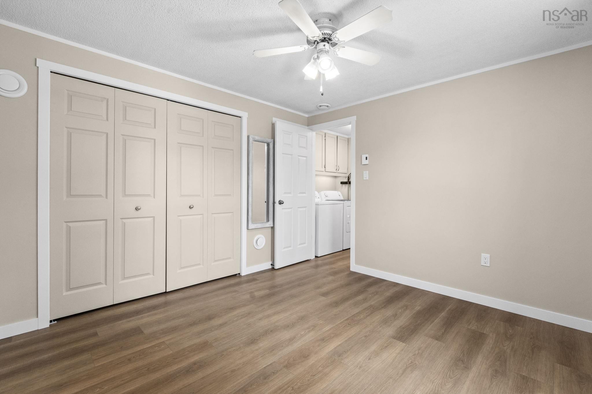 View image 18