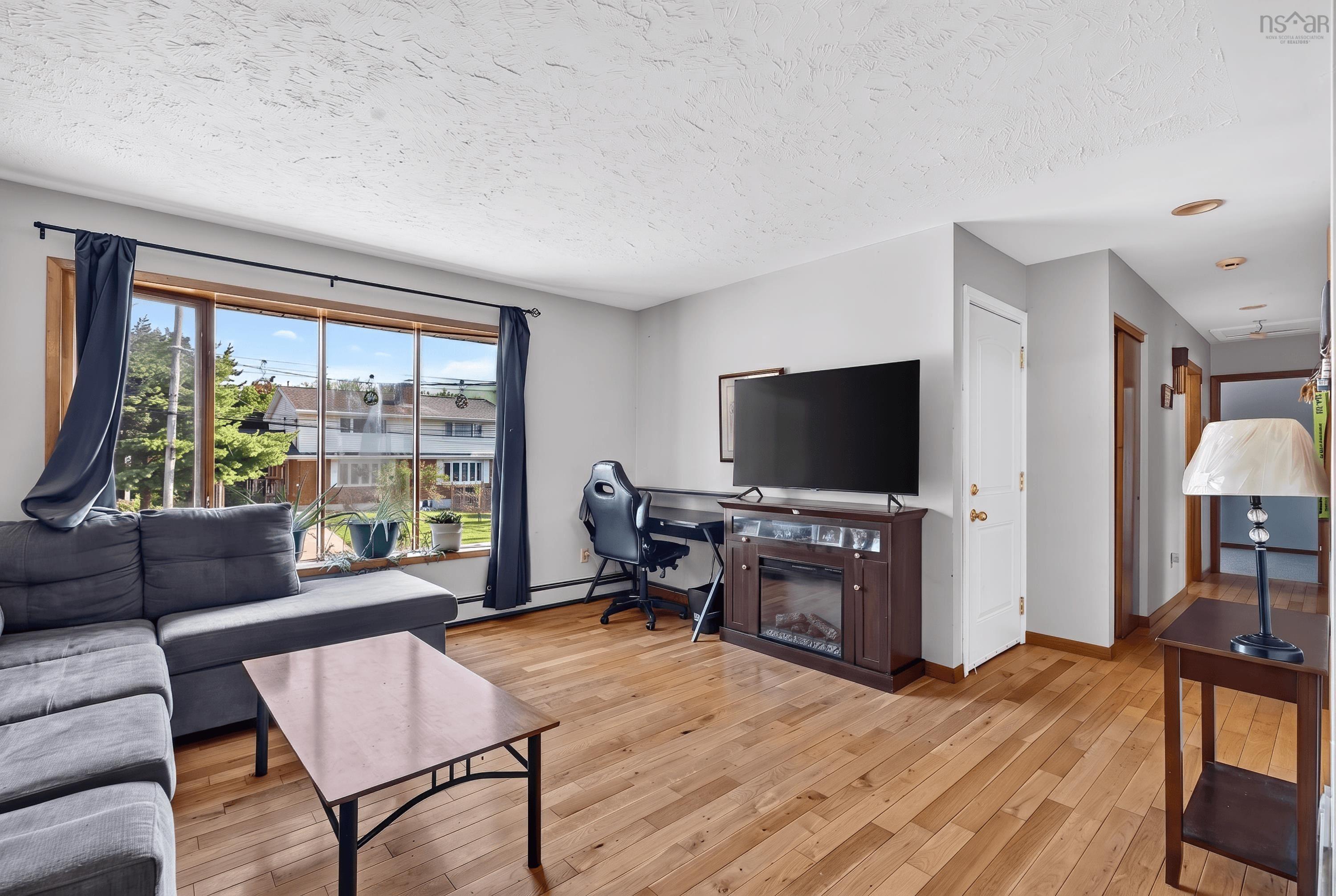 View image 11