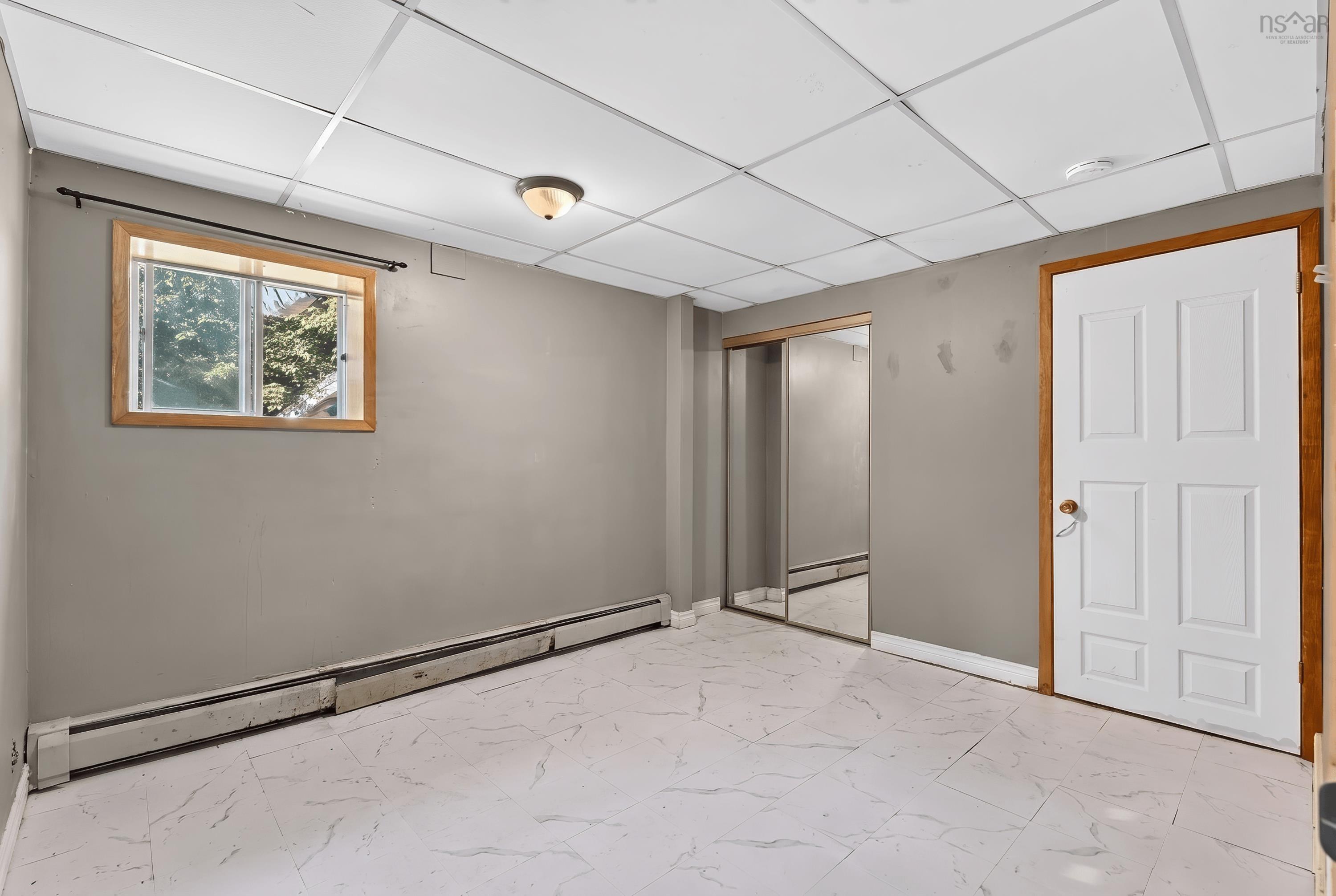 View image 18