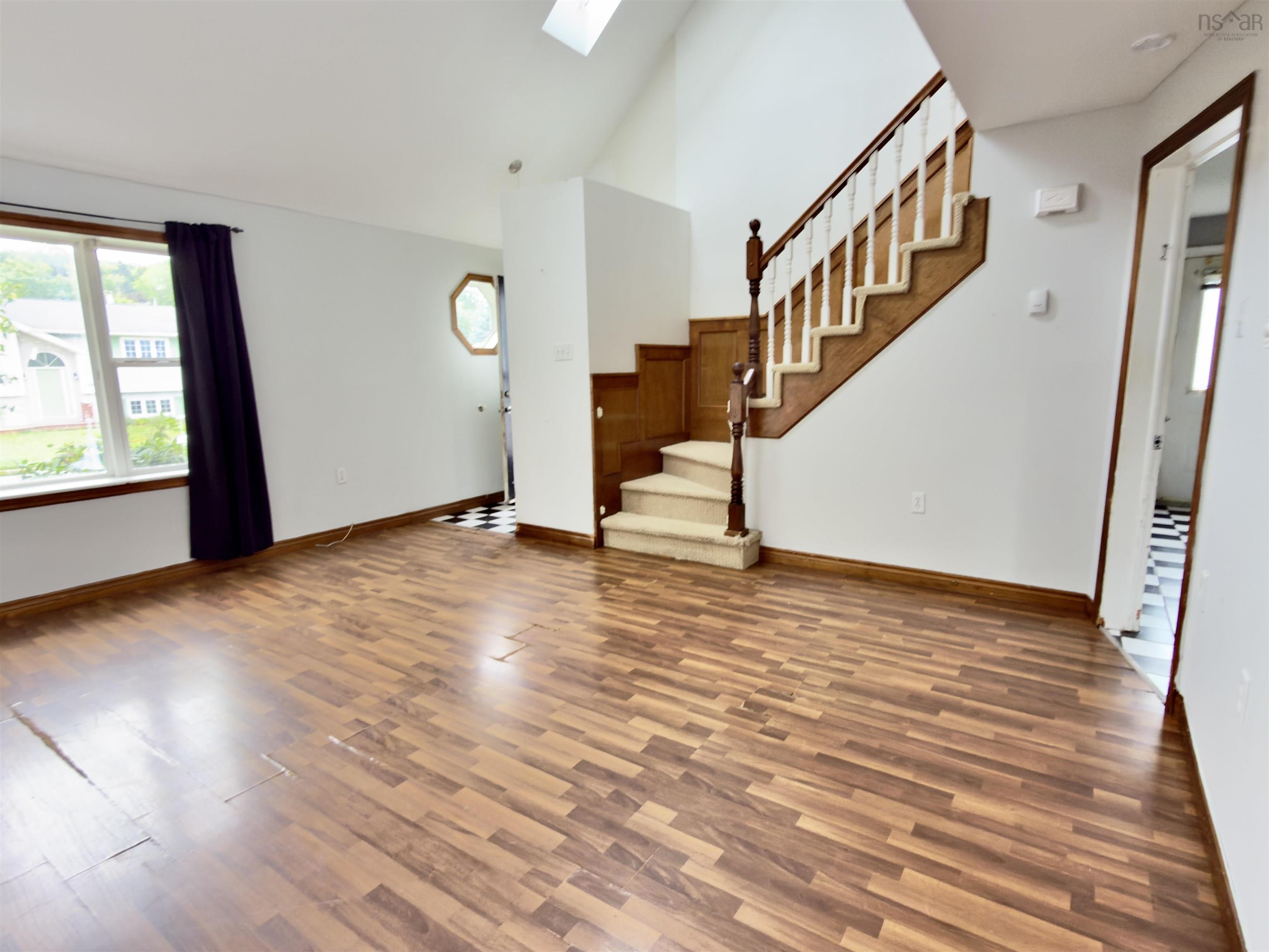 View image 8