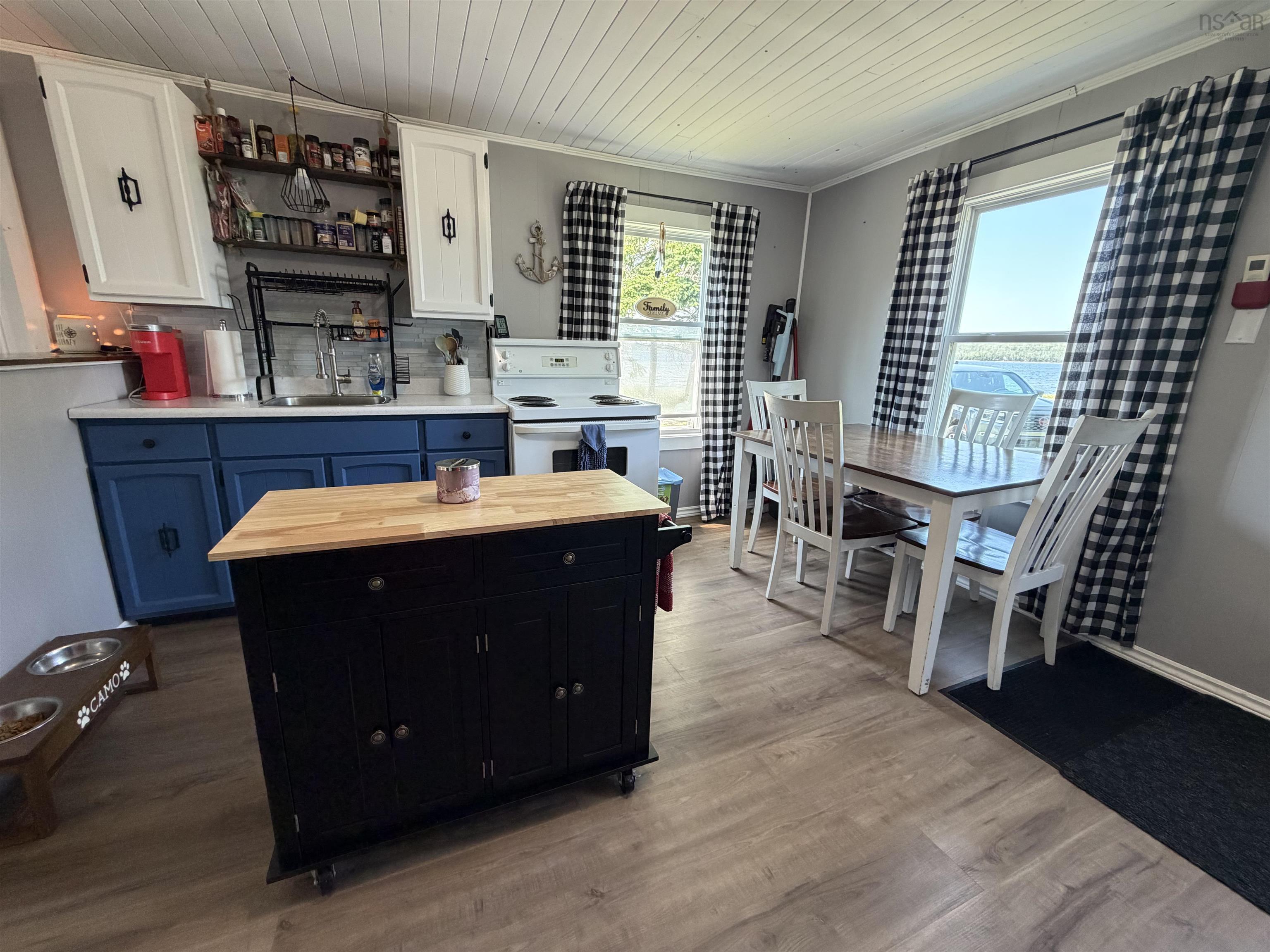 View image 15