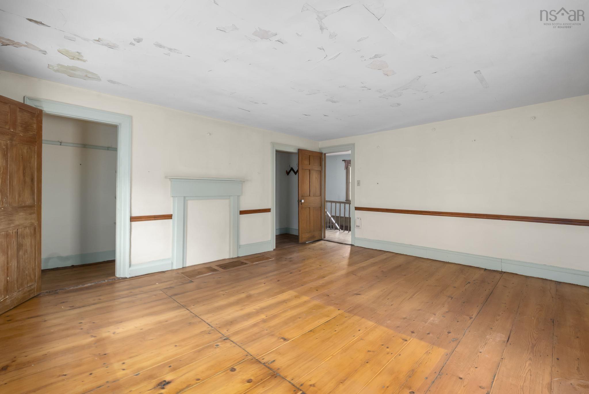 View image 17