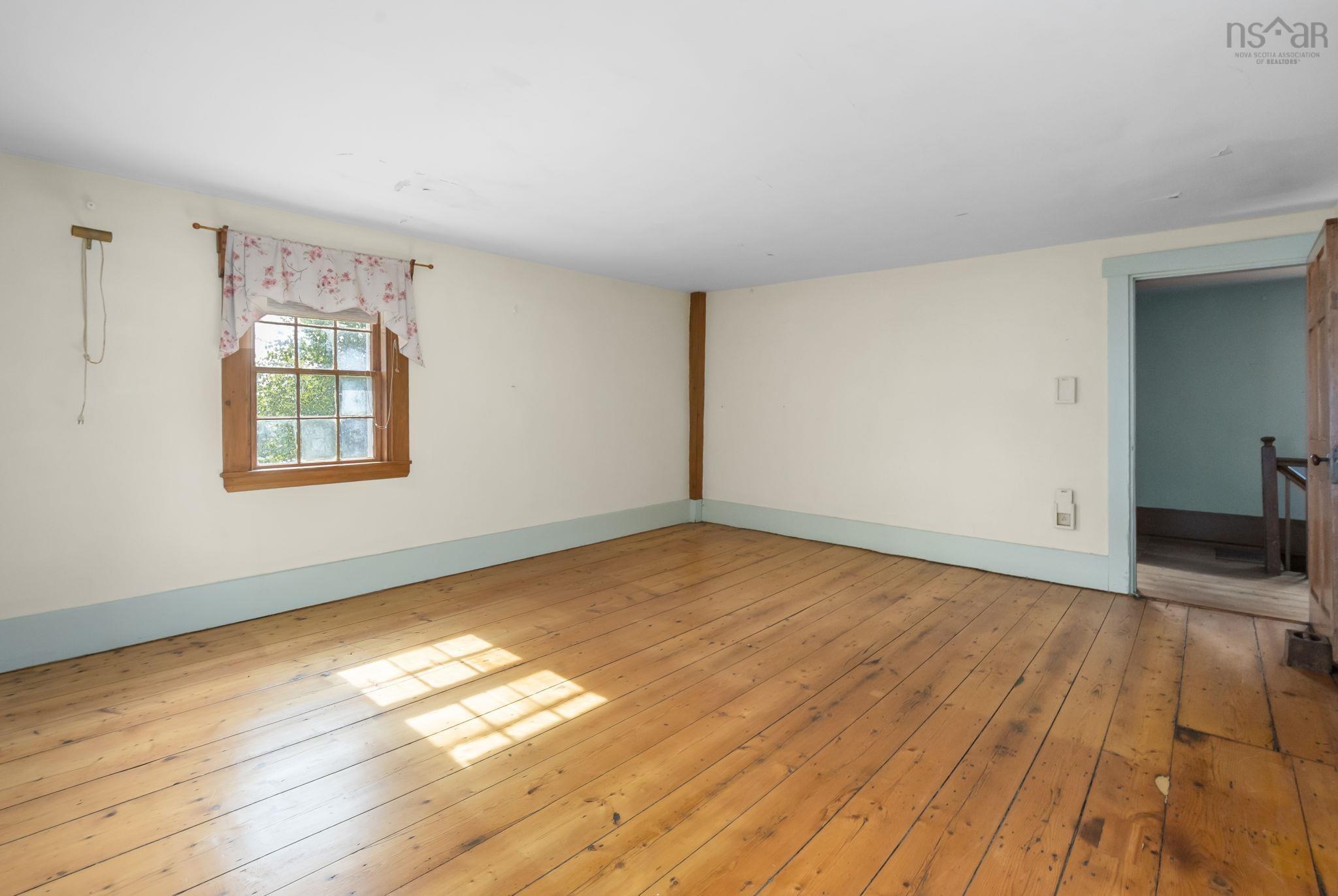 View image 18