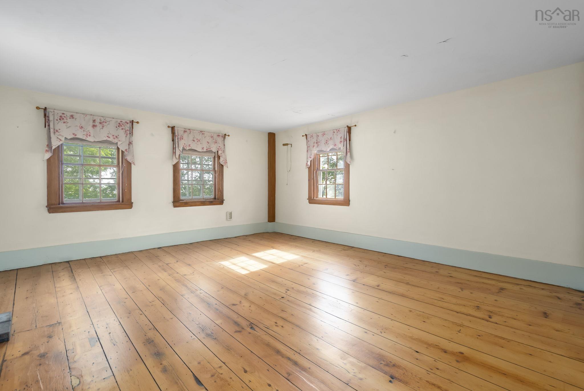 View image 19