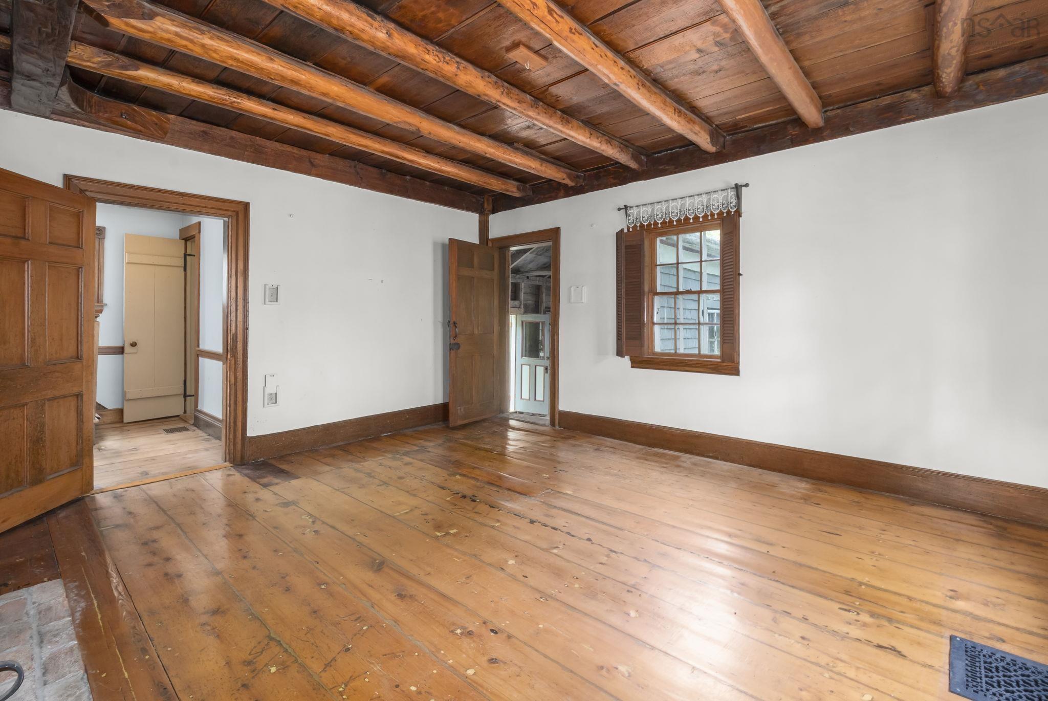 View image 8